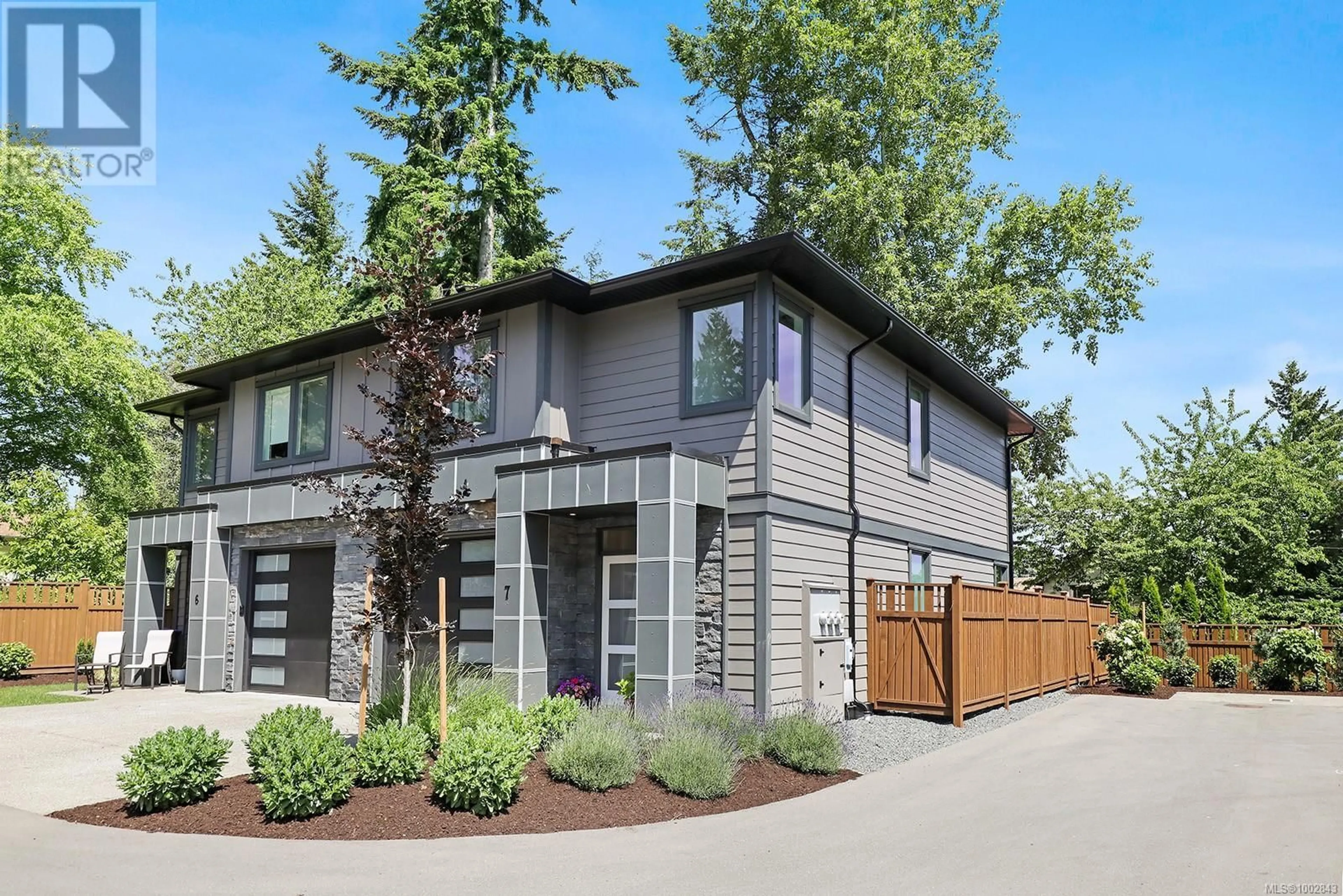 Home with vinyl exterior material, street for 7 - 468 ANDERTON ROAD, Comox British Columbia V9M2A5