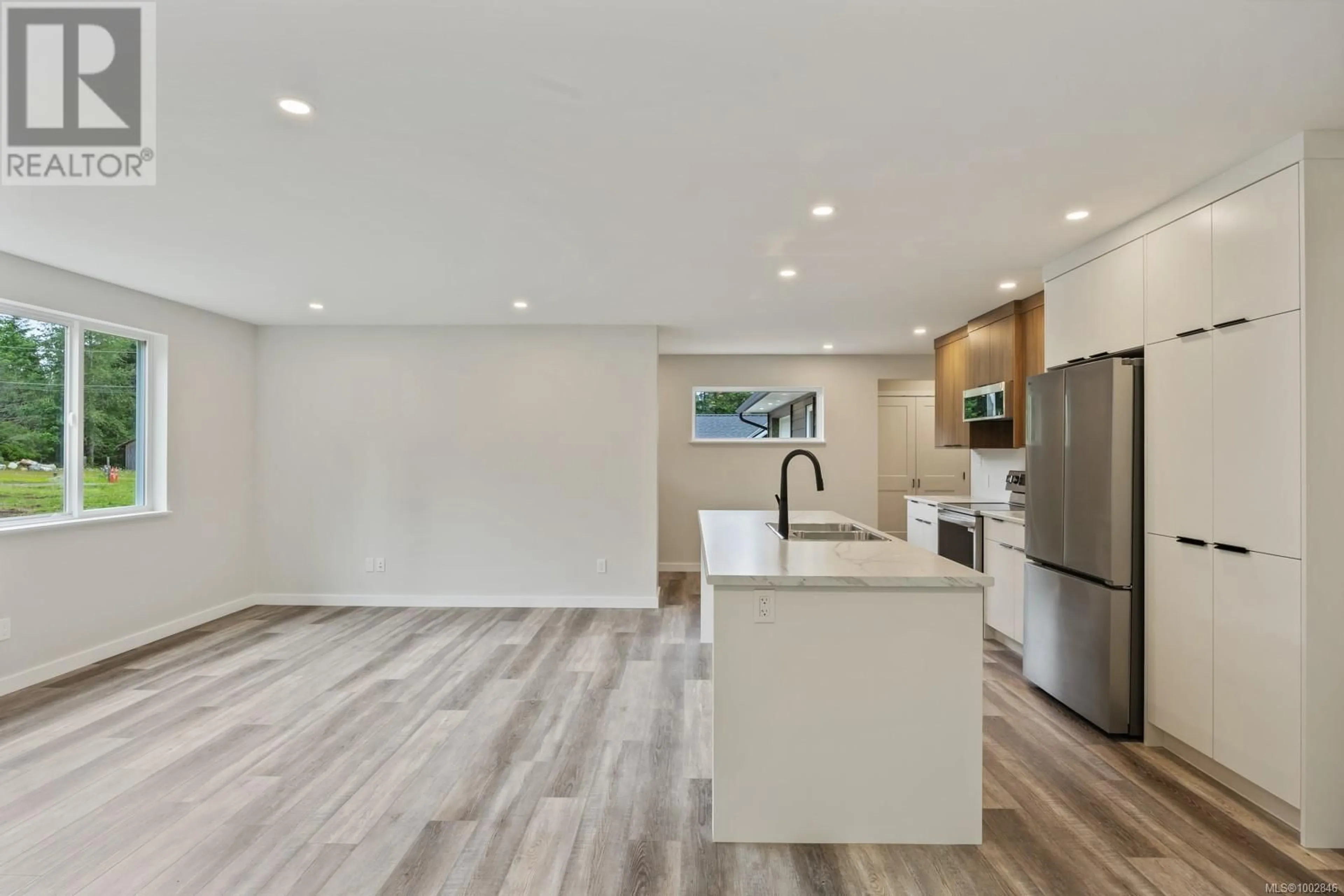 Open concept kitchen, unknown for 1959 WILFRED ROAD, Black Creek British Columbia V9J1J8