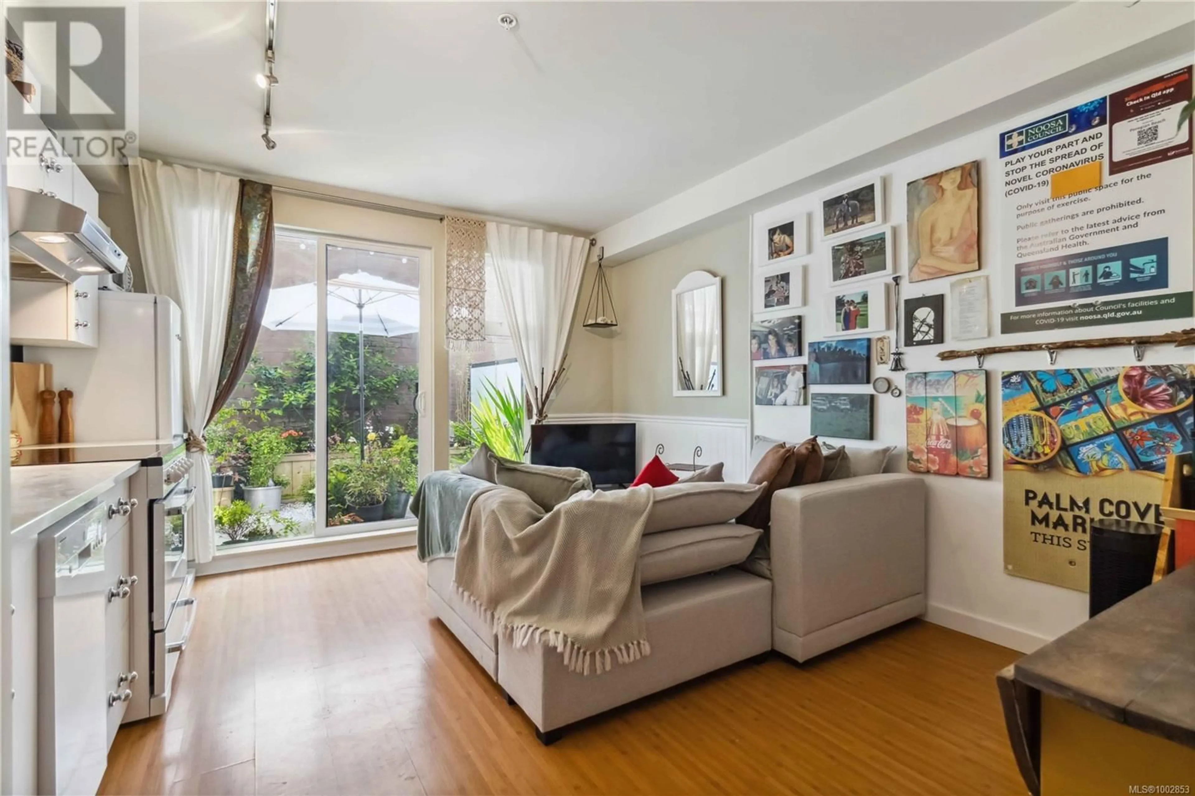 Living room with furniture, unknown for 103 - 1007 JOHNSON STREET, Victoria British Columbia V8V3N6