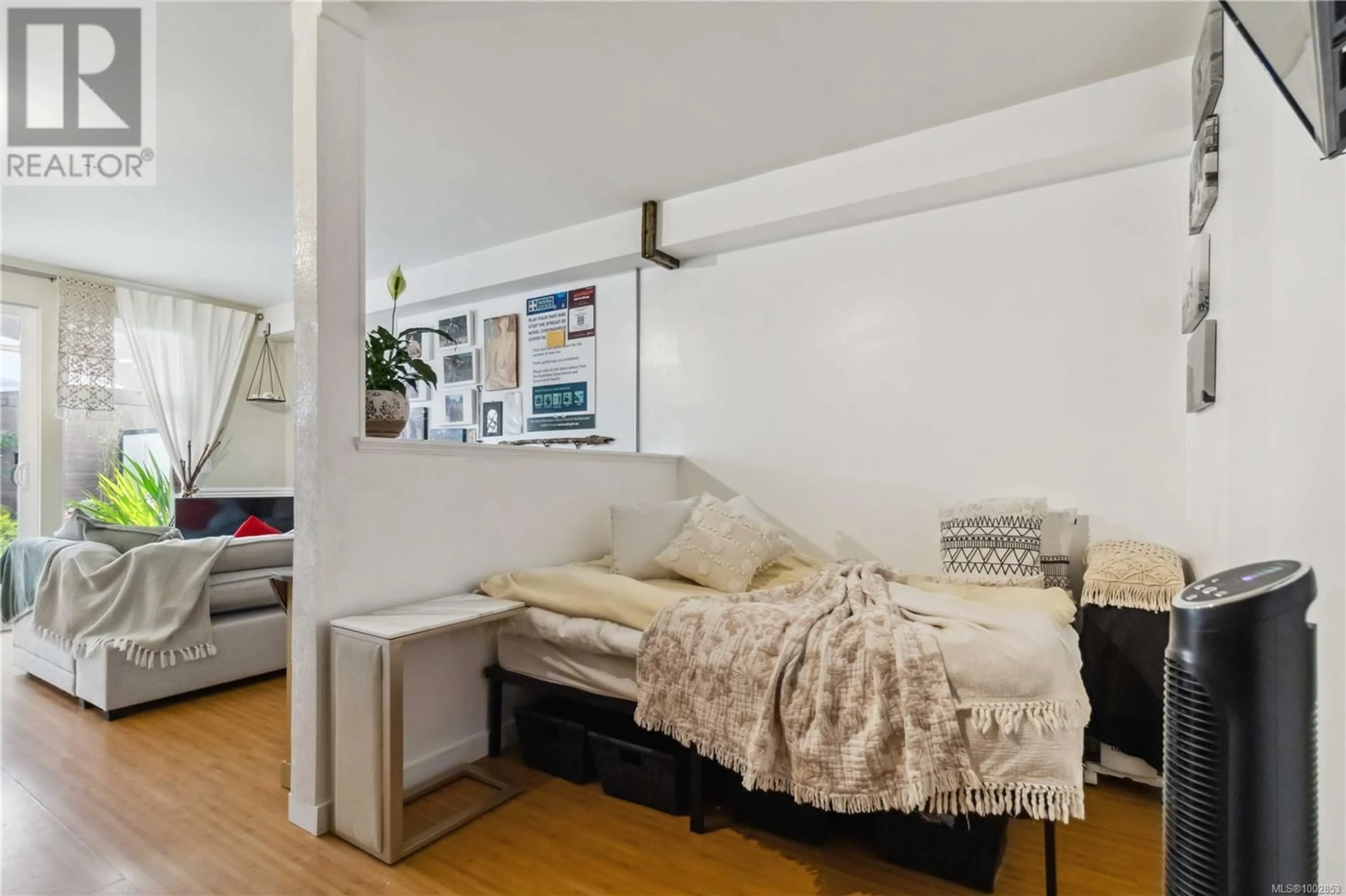 A pic of a room for 103 - 1007 JOHNSON STREET, Victoria British Columbia V8V3N6