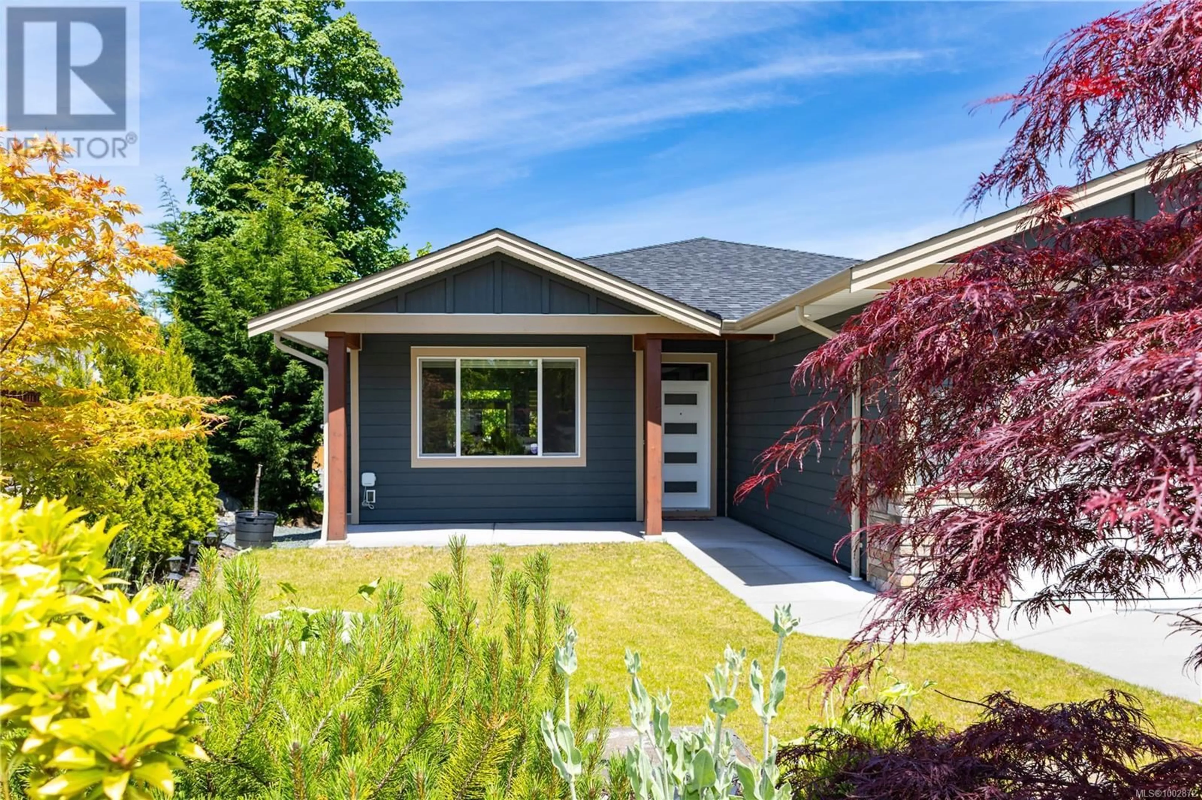 Home with vinyl exterior material, street for 188 VERMONT DRIVE, Campbell River British Columbia V9W0A4