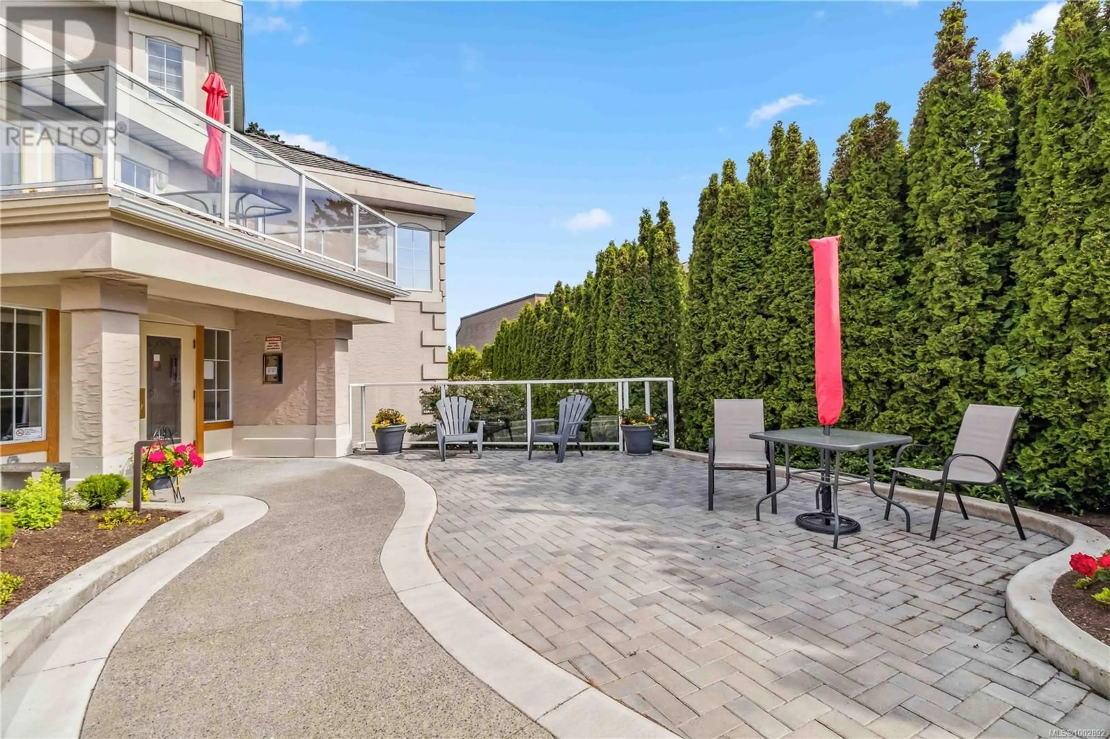 Patio, street for 302 - 1 BUDDY ROAD, View Royal British Columbia V9B1V6