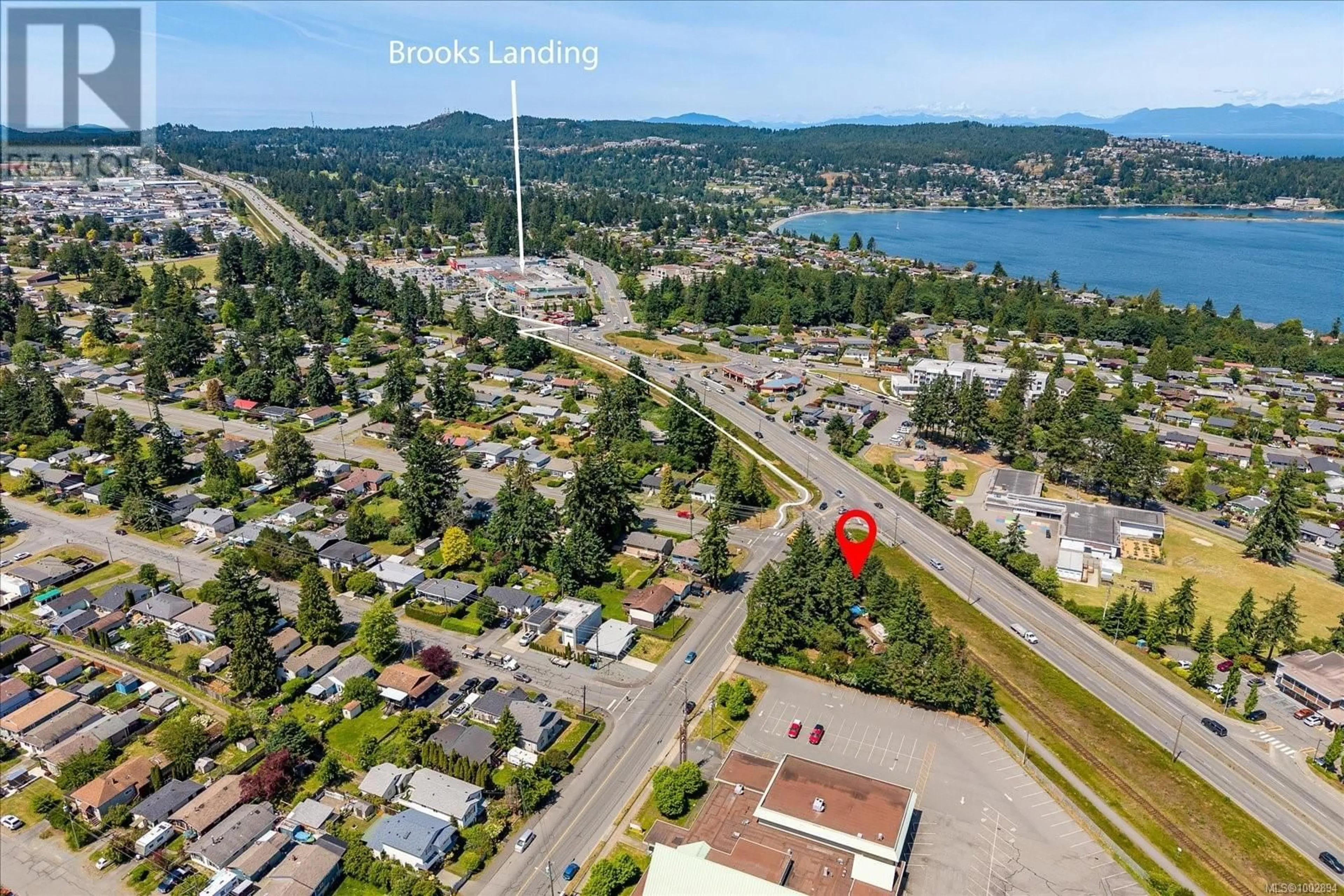 A pic from outside/outdoor area/front of a property/back of a property/a pic from drone, water/lake/river/ocean view for 1750 WADDINGTON ROAD, Nanaimo British Columbia V9S4W3
