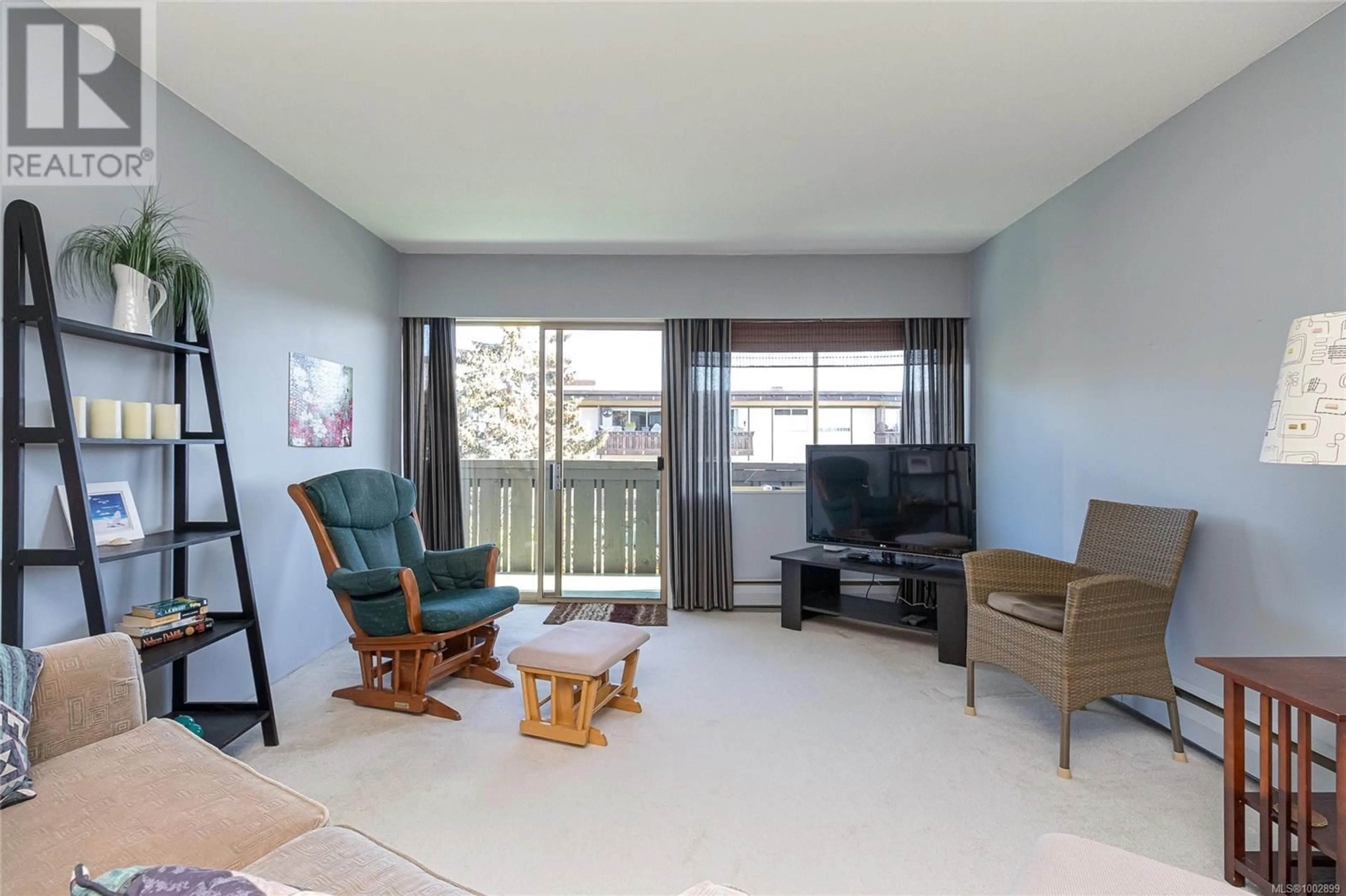 Living room with furniture, unknown for 308 - 964 HEYWOOD AVENUE, Victoria British Columbia V8X5J2