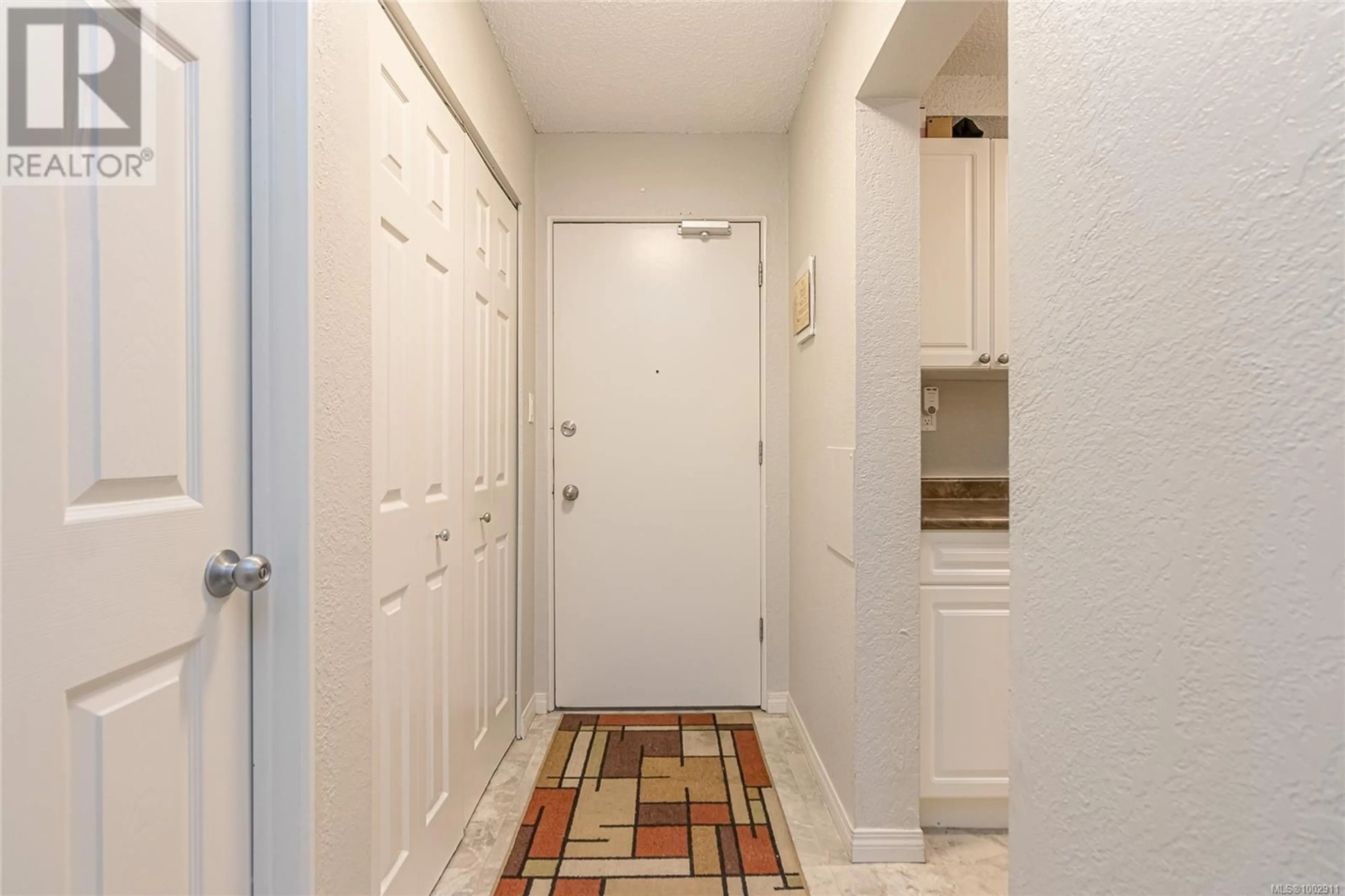 Indoor entryway for 101 - 218 BAYVIEW AVENUE, Ladysmith British Columbia V9G1S9