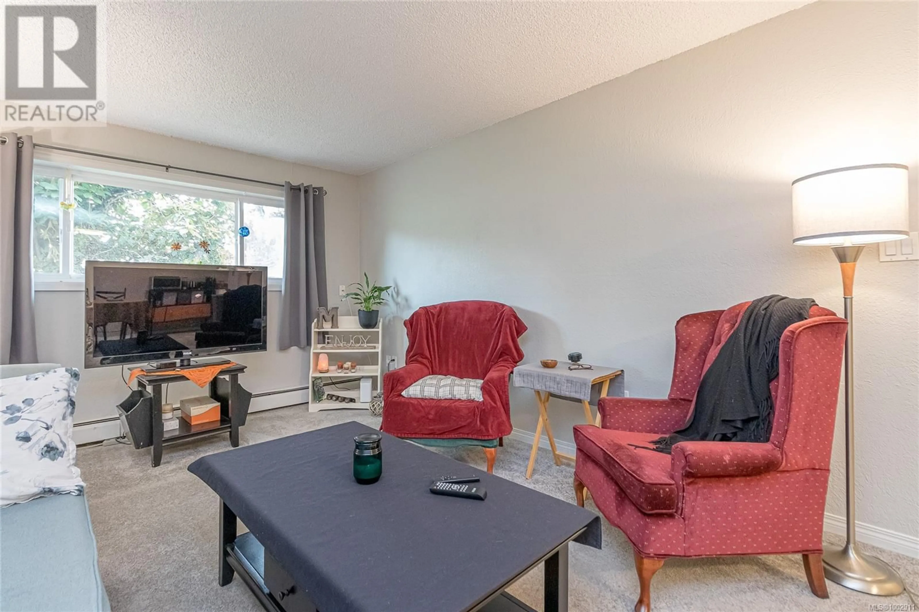 Living room with furniture, unknown for 101 - 218 BAYVIEW AVENUE, Ladysmith British Columbia V9G1S9