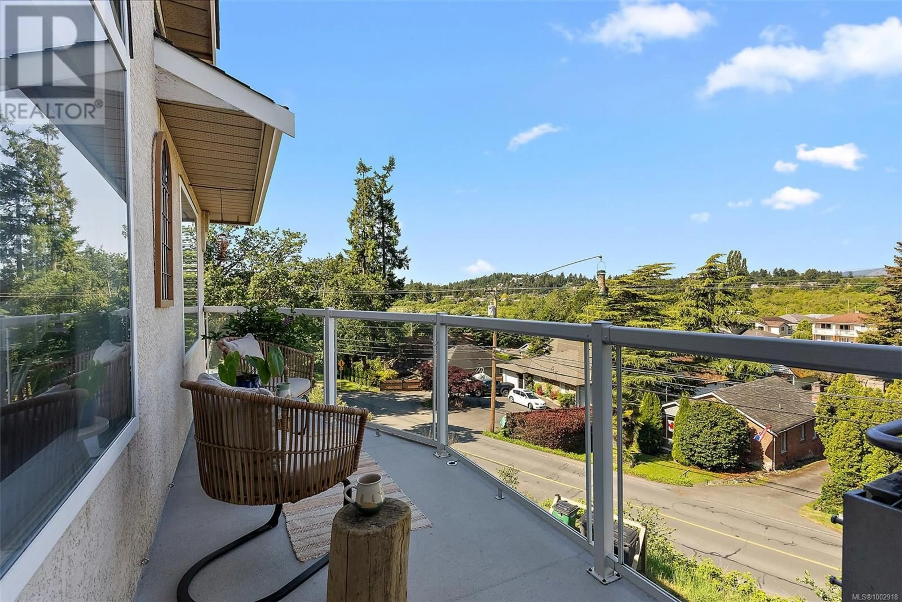 Balcony in the apartment, water/lake/river/ocean view for 4159 CAREY ROAD, Saanich British Columbia V8Z4G7
