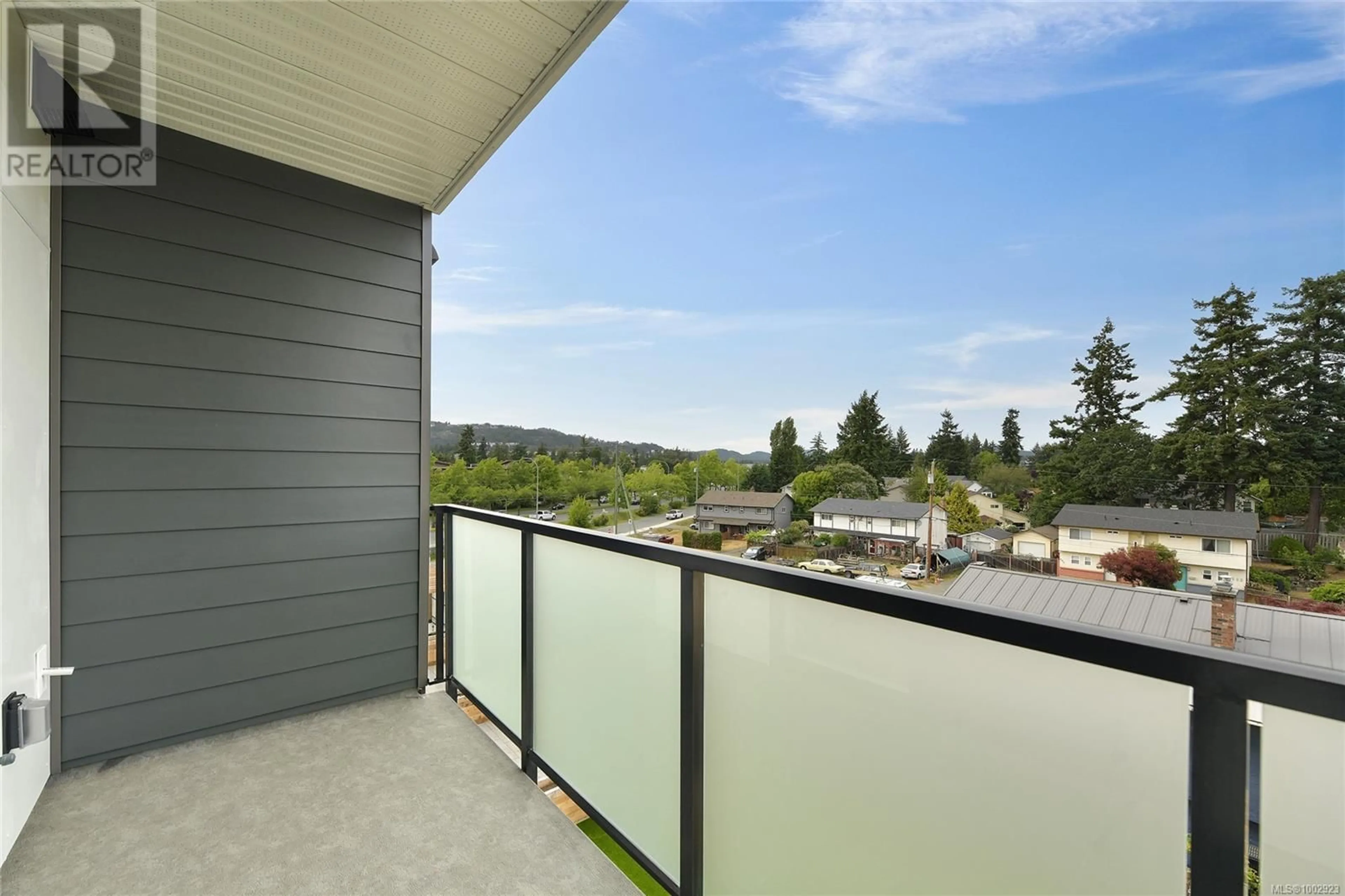 Balcony in the apartment, water/lake/river/ocean view for 409 - 2629 MILLSTREAM ROAD, Langford British Columbia V9B3R8