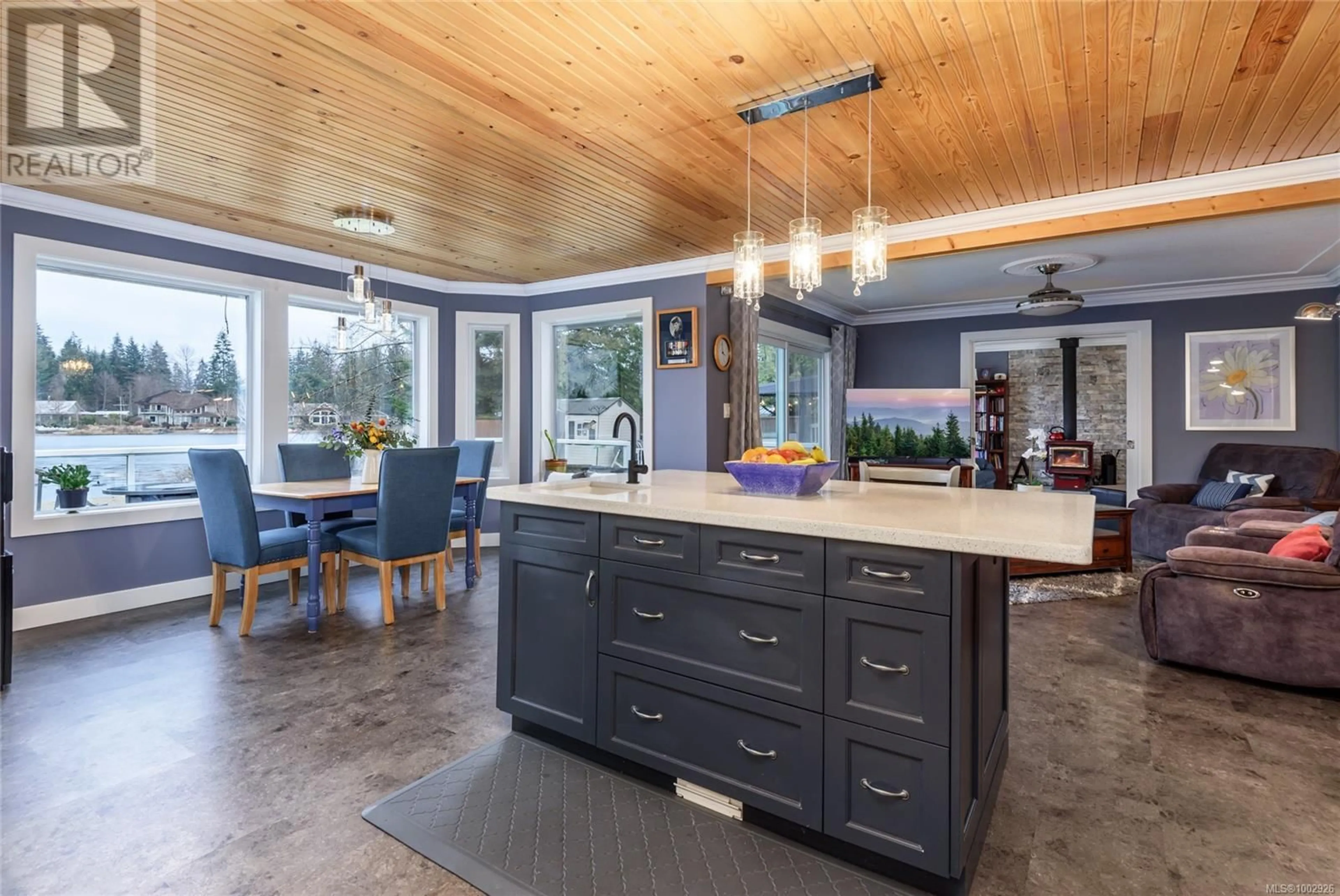 Open concept kitchen, unknown for 9536 MARTIN PARK DRIVE, Black Creek British Columbia V9J1C3