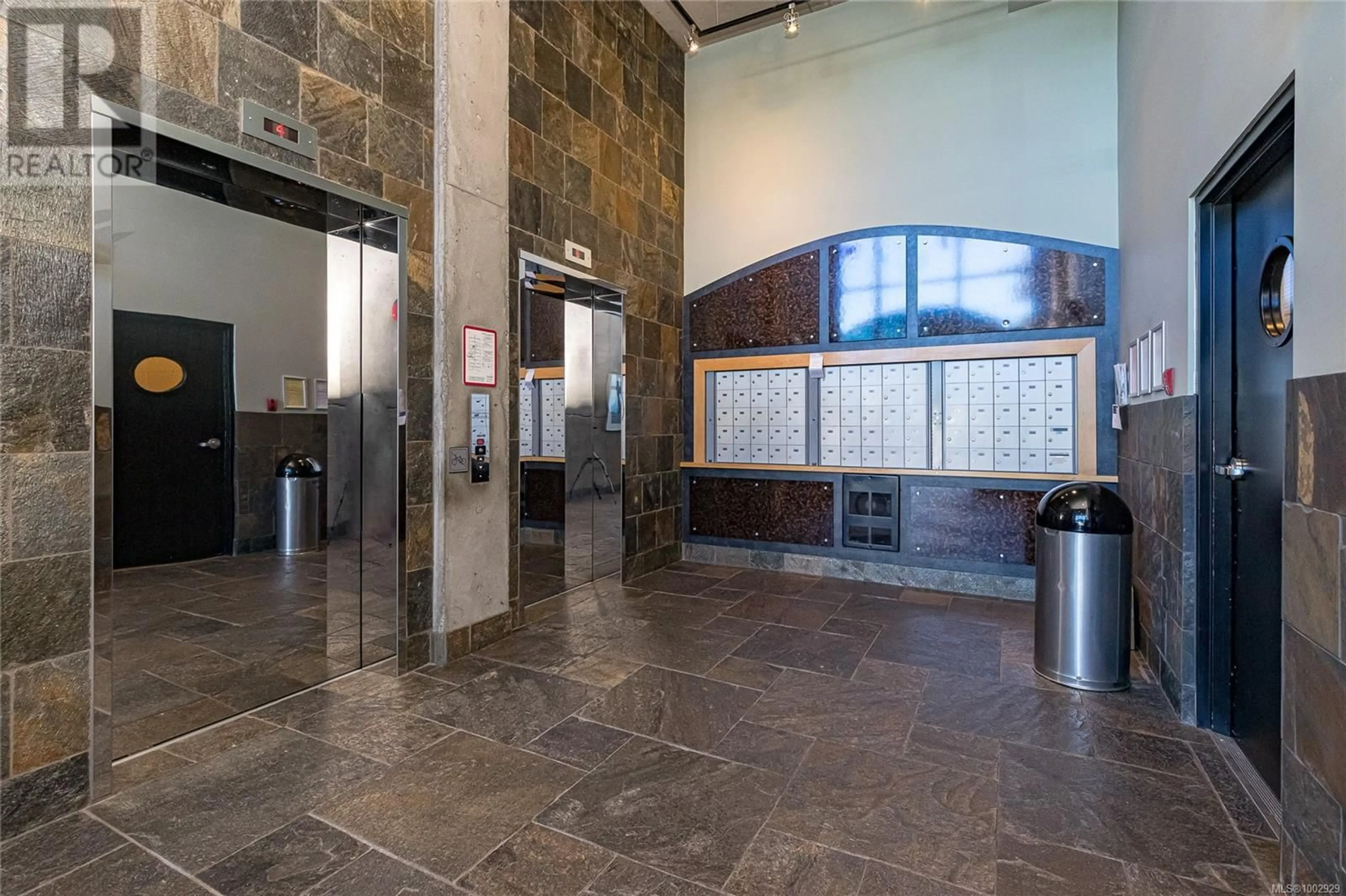 Lobby for 408 - 21 ERIE STREET, Victoria British Columbia V8V5A8