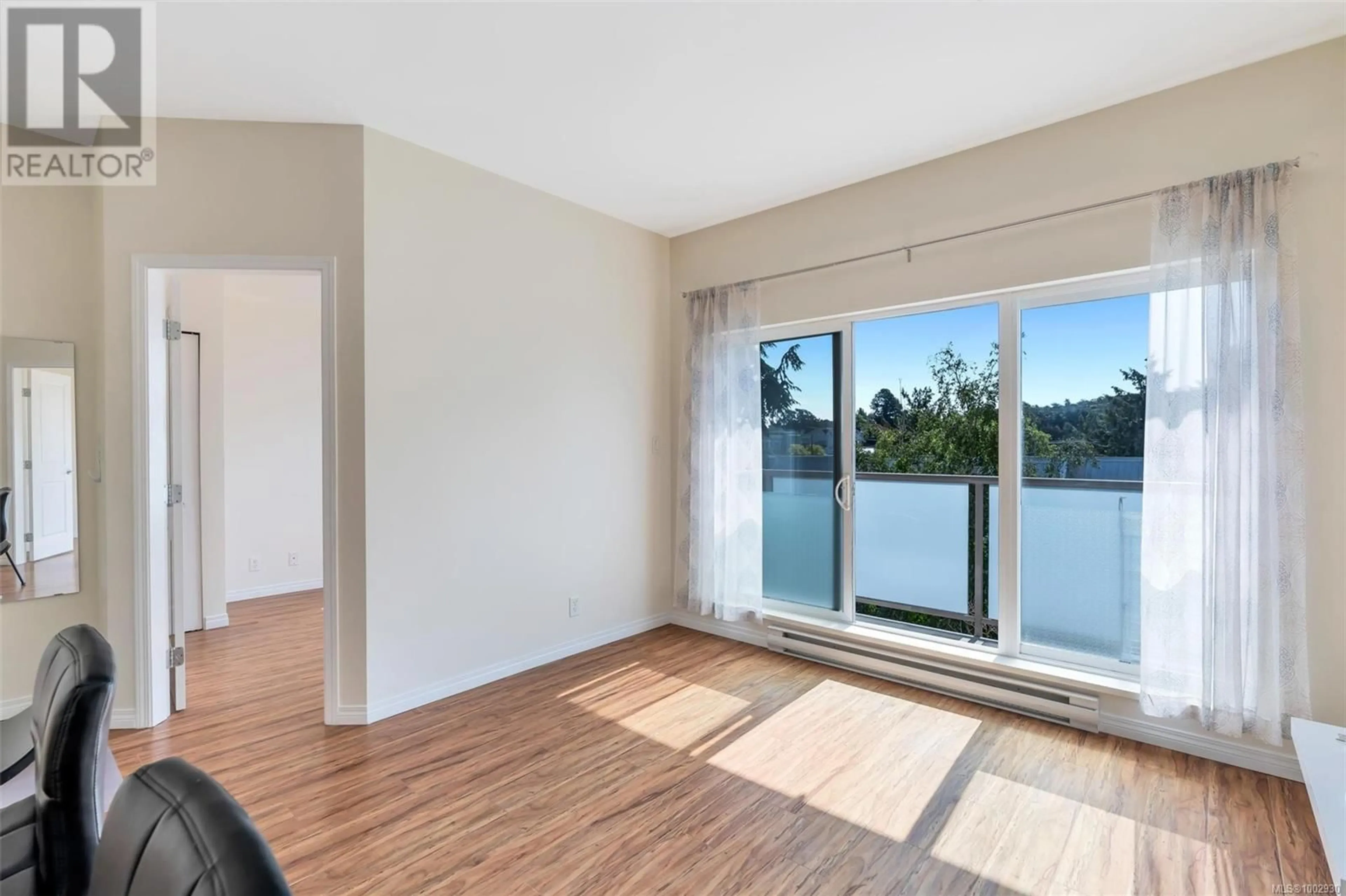 A pic of a room for 315 - 1550 CHURCH AVENUE, Saanich British Columbia V8P2H1
