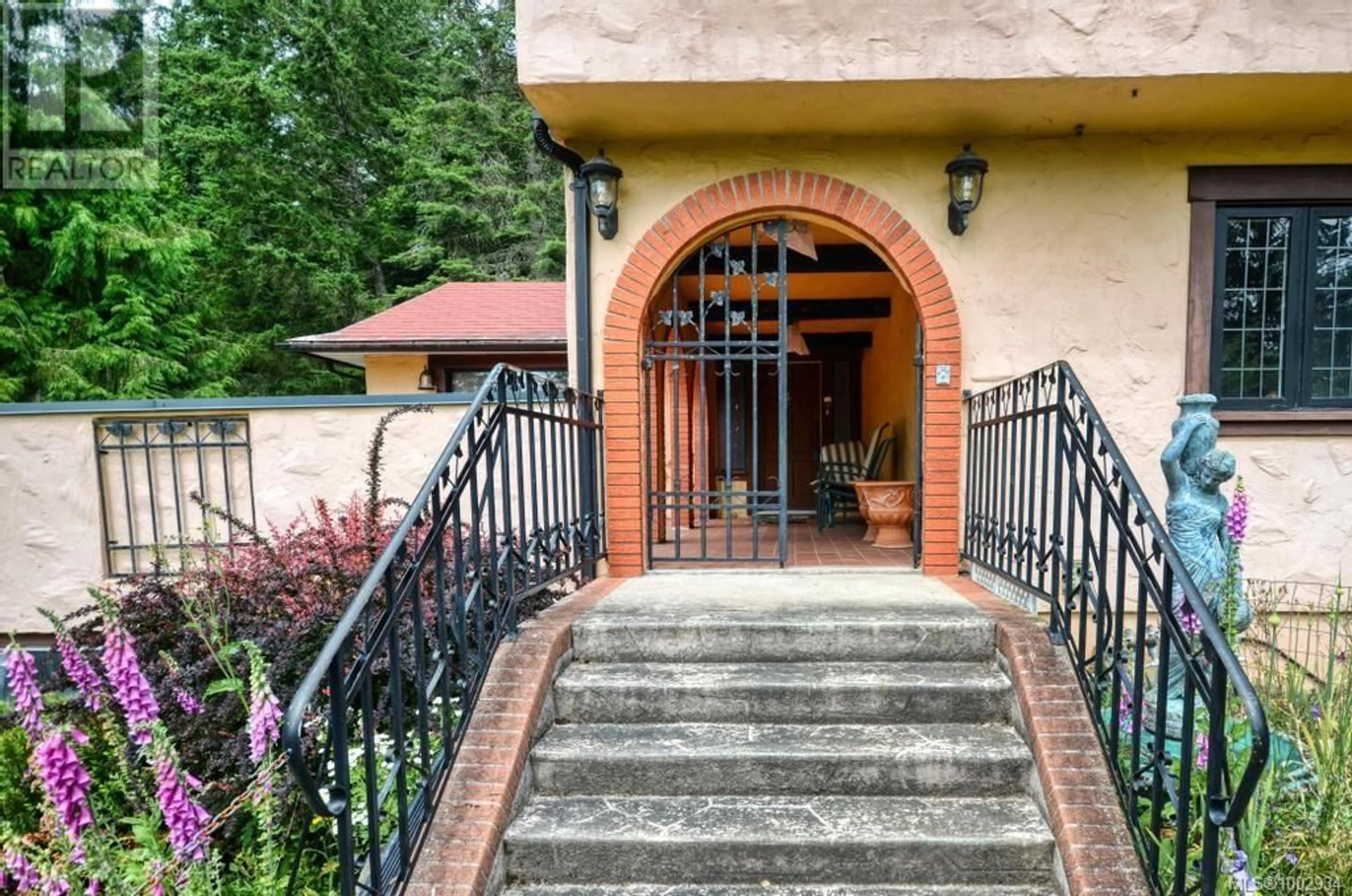 Unknown for 2554 BUKIN DRIVE EAST, Highlands British Columbia V9E1H4