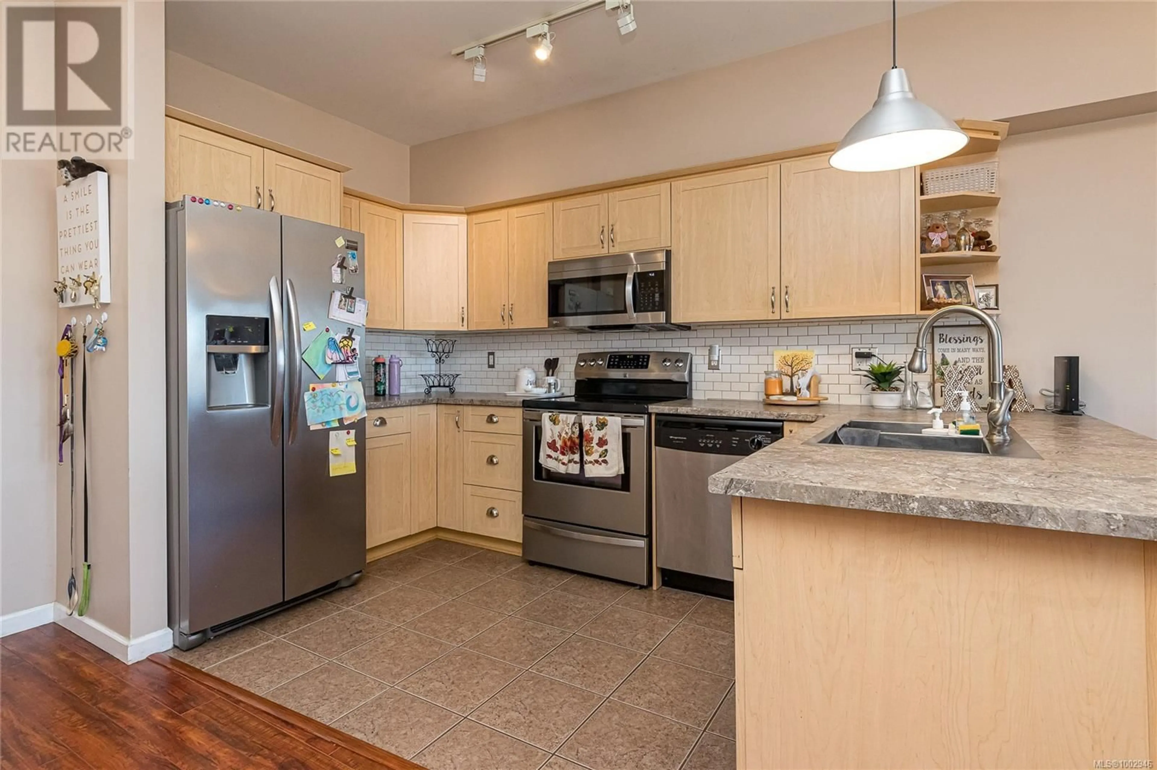 Standard kitchen, unknown for 304 - 360 GOLDSTREAM AVENUE, Colwood British Columbia V9B2W3