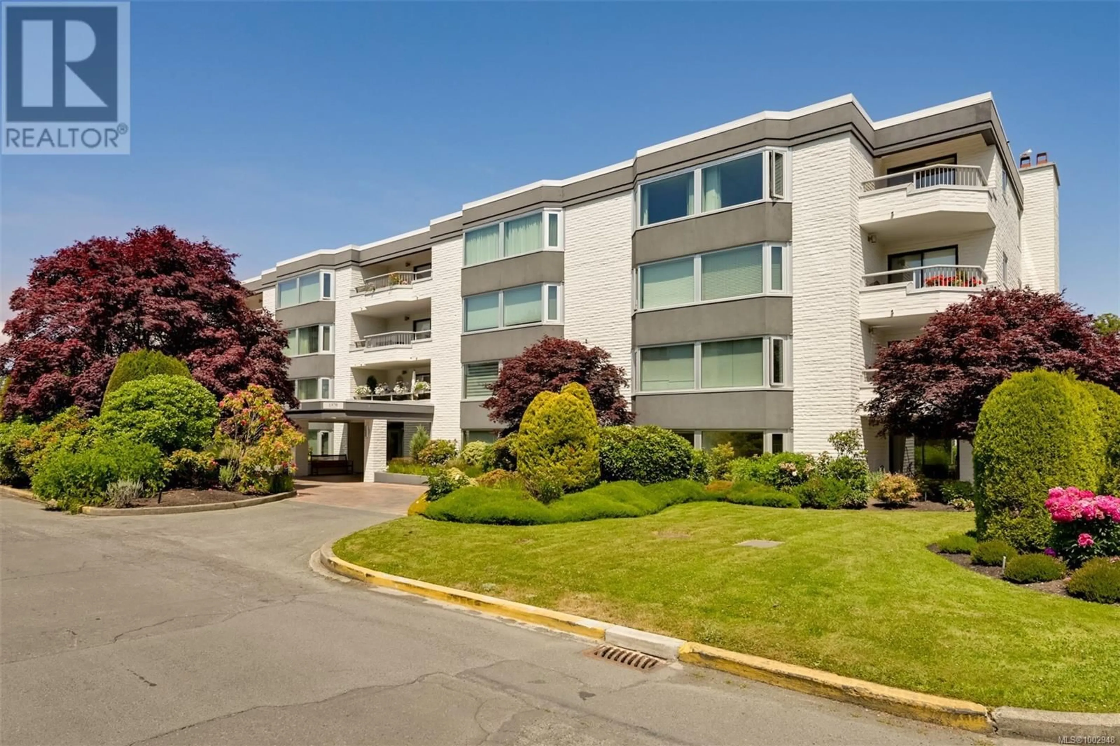 Unknown for 409 - 1370 BEACH DRIVE, Oak Bay British Columbia V8S2N6