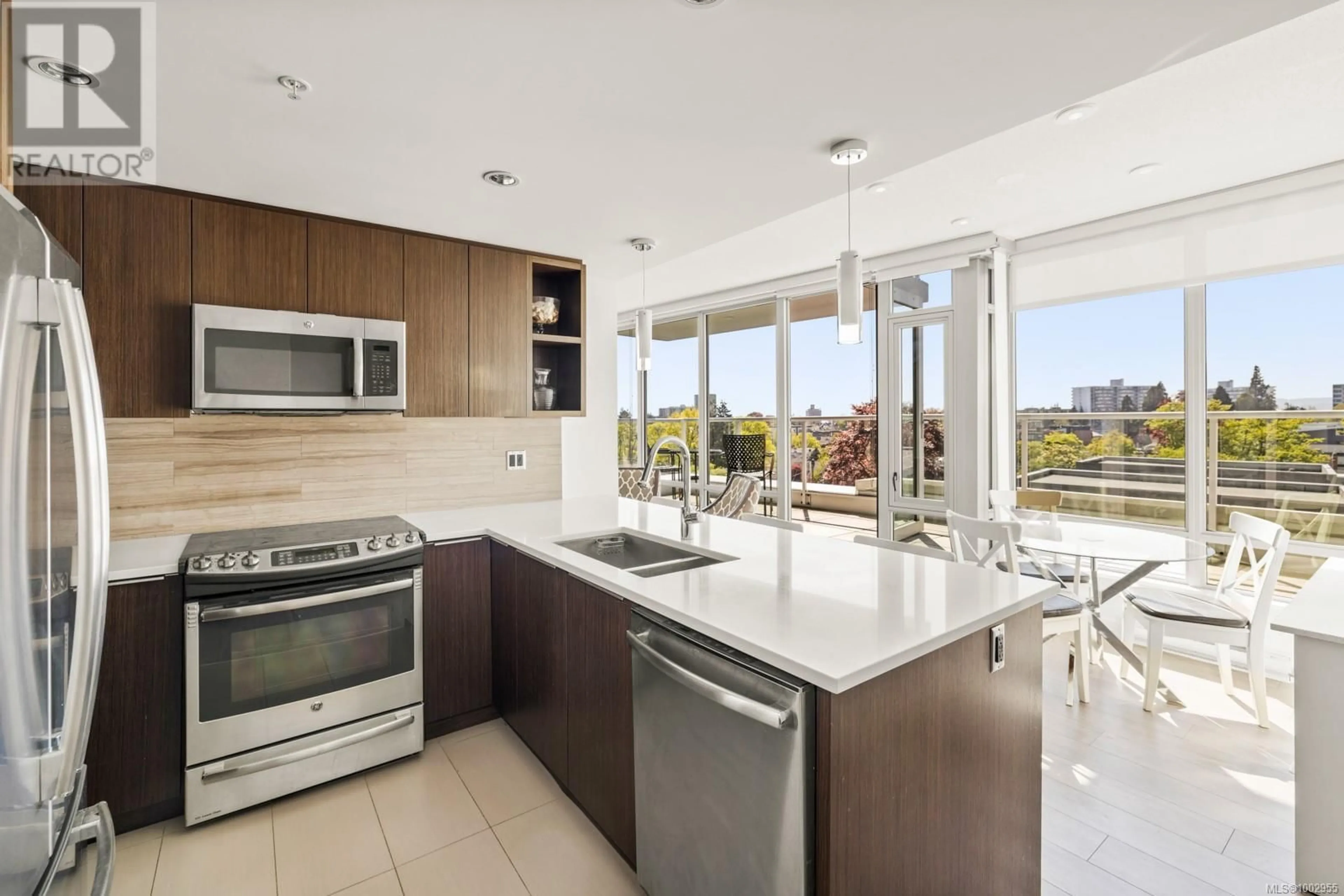 Contemporary kitchen, ceramic/tile floor for 602 - 646 MICHIGAN STREET, Victoria British Columbia V8V0B7