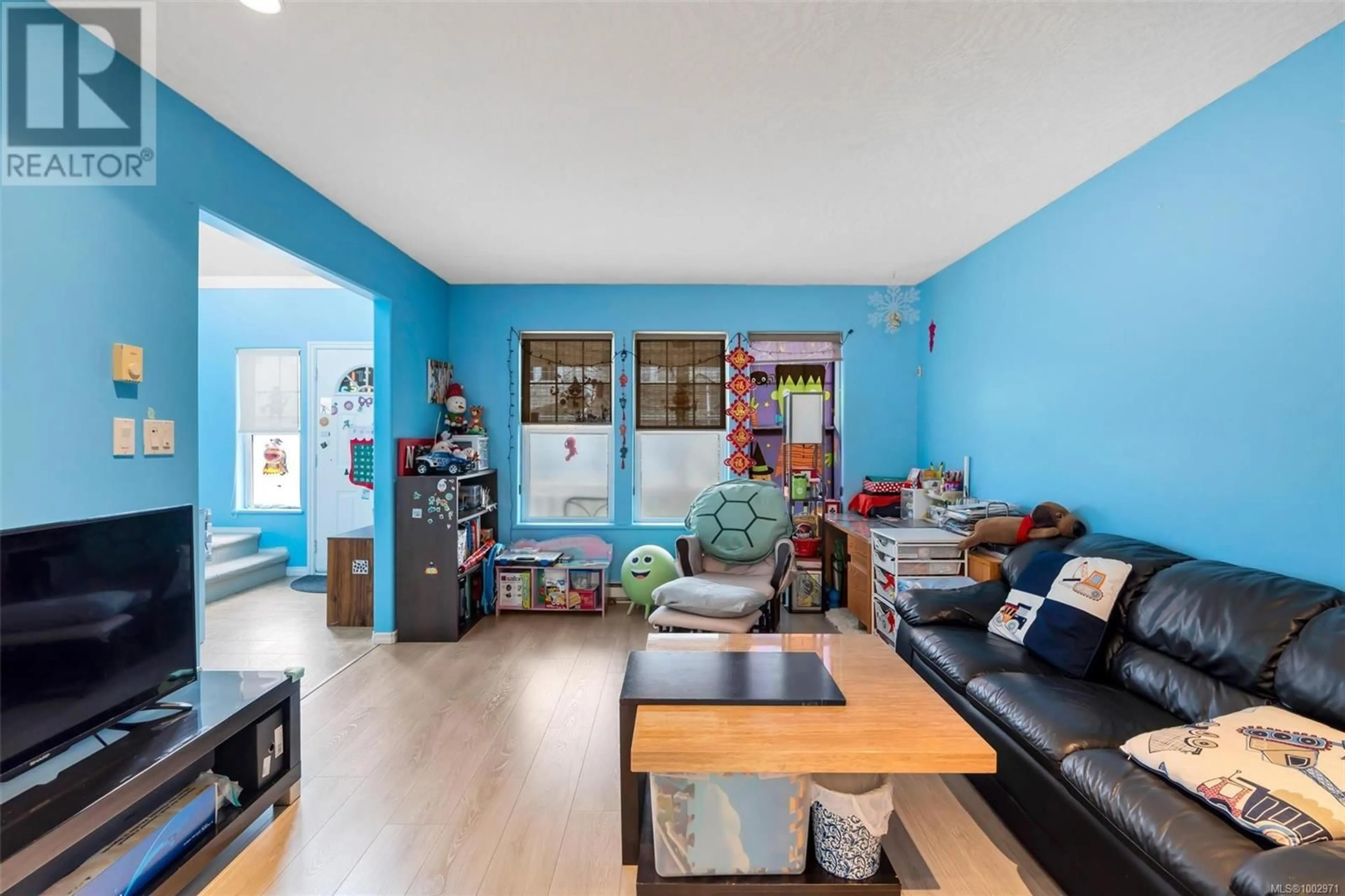 Living room with furniture, unknown for 2694 FERGUS COURT, Langford British Columbia V9C3C6