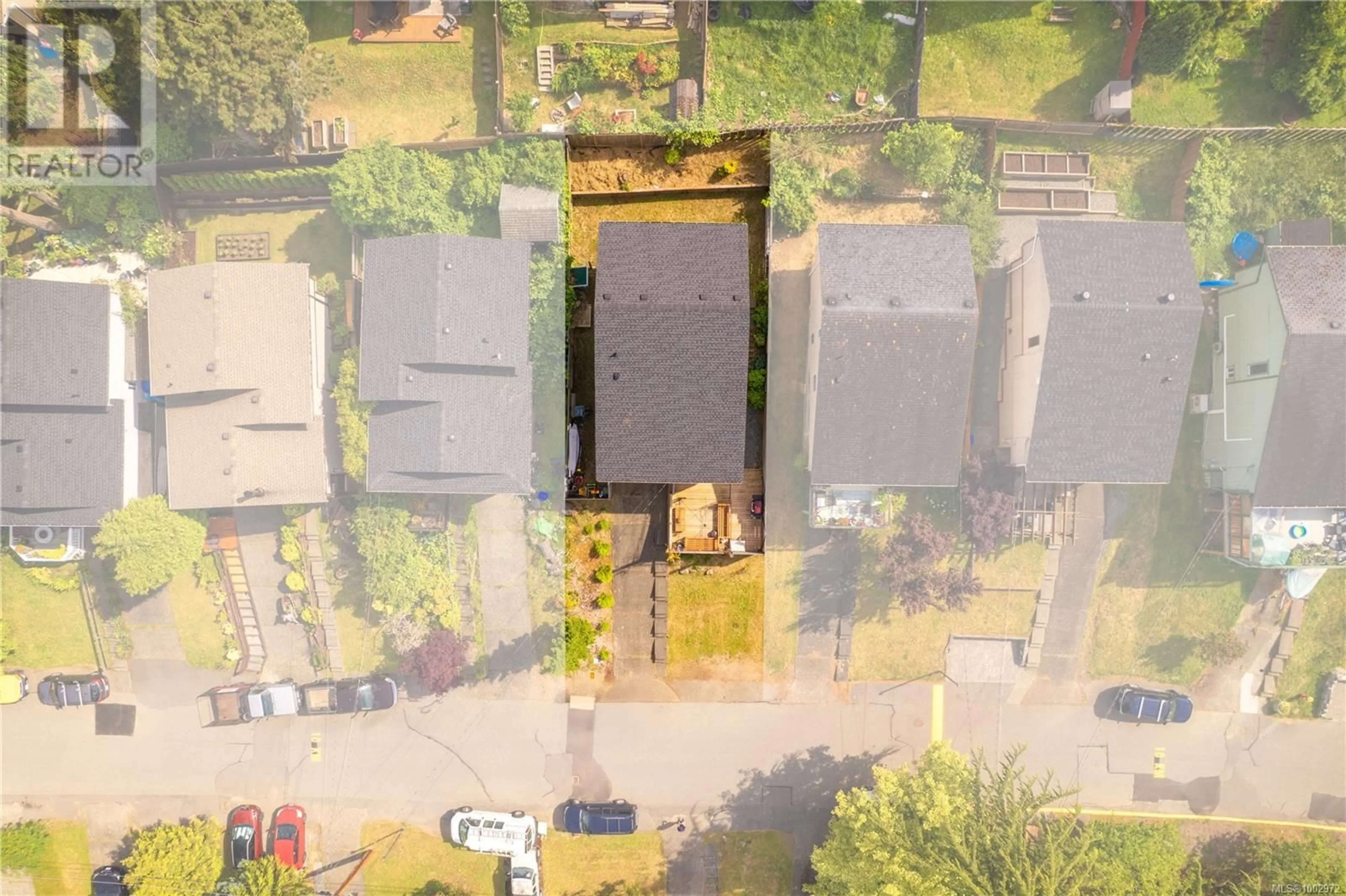 A pic from outside/outdoor area/front of a property/back of a property/a pic from drone, street for 25 MORGAN PLACE, Nanaimo British Columbia V9T5B8