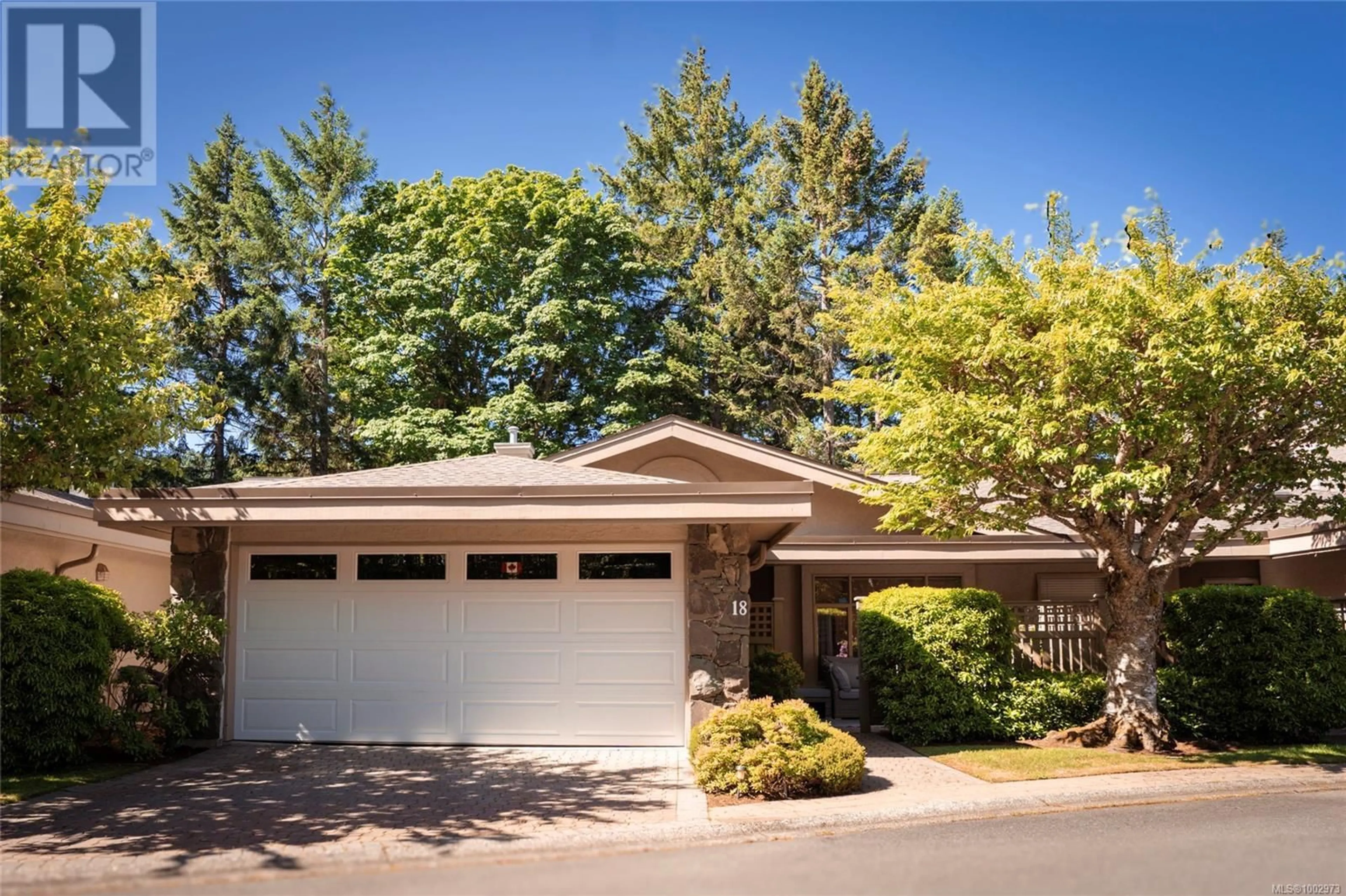 Home with vinyl exterior material, street for 18 - 4991 BELLA VISTA CRESCENT, Nanaimo British Columbia V9V1M9