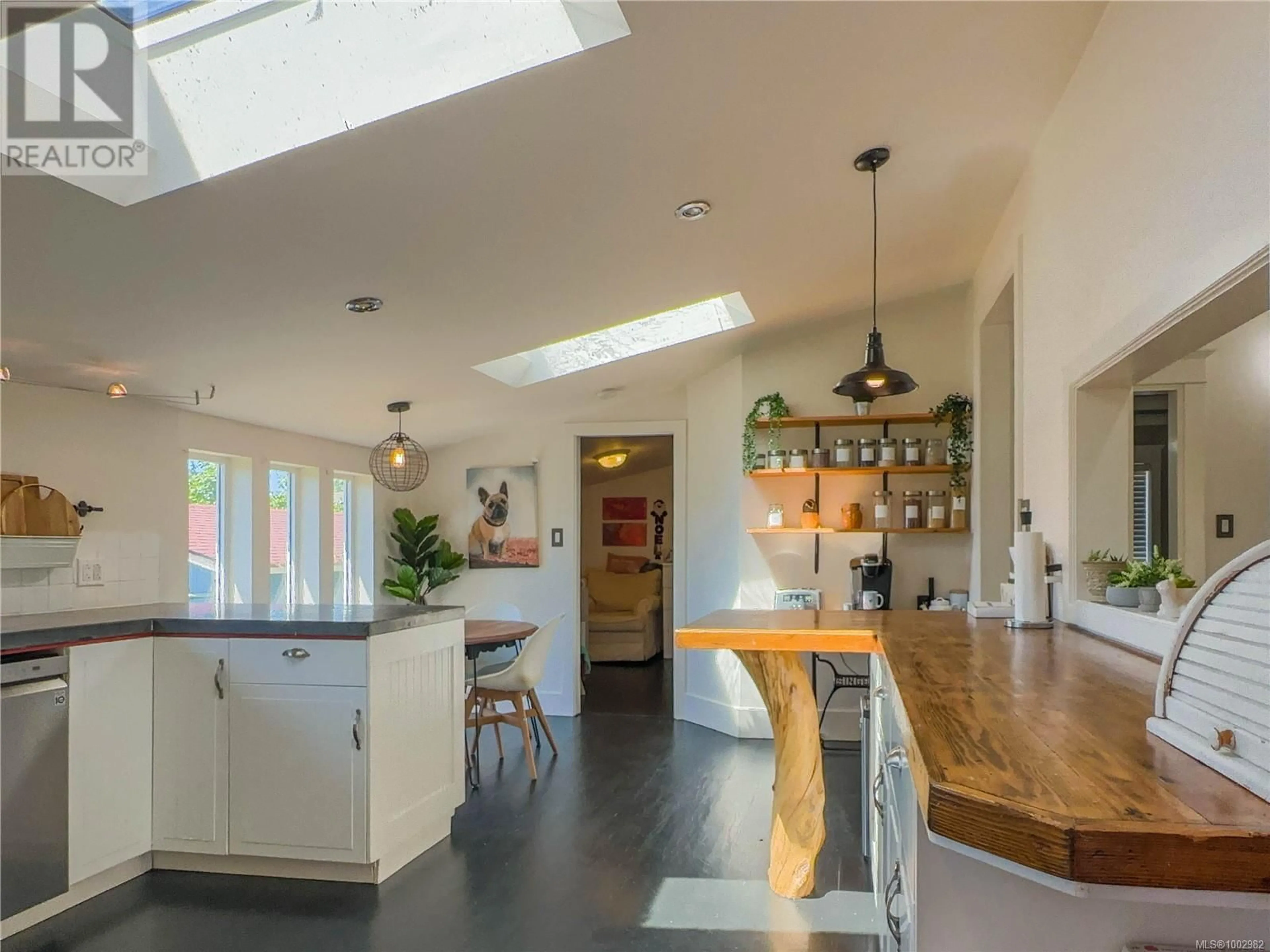 Contemporary kitchen, unknown for 6182 CHERRY CREEK ROAD, Port Alberni British Columbia V9Y8S6