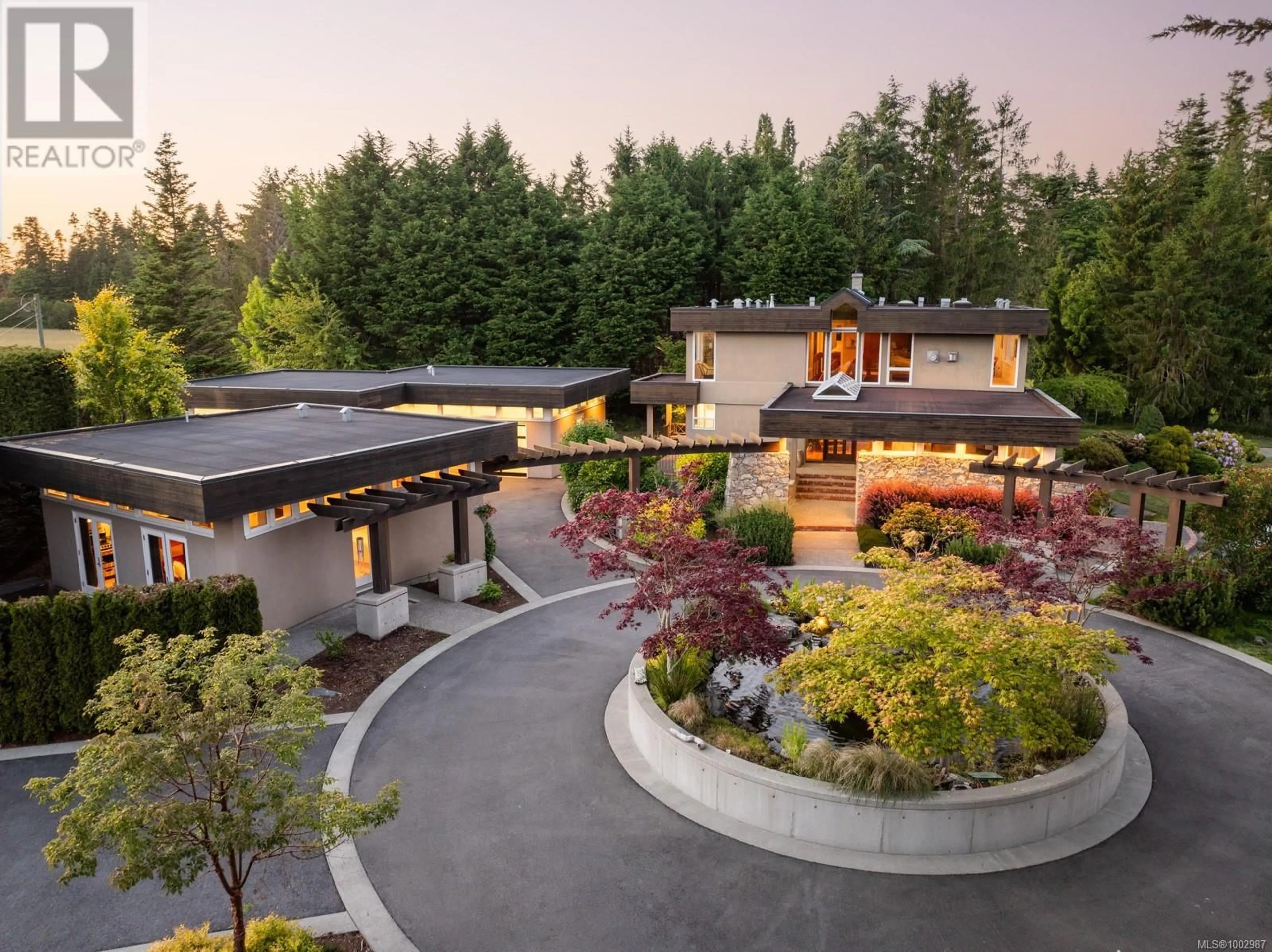 Unknown for 5605 PARKER AVENUE, Saanich British Columbia V8Y2N2