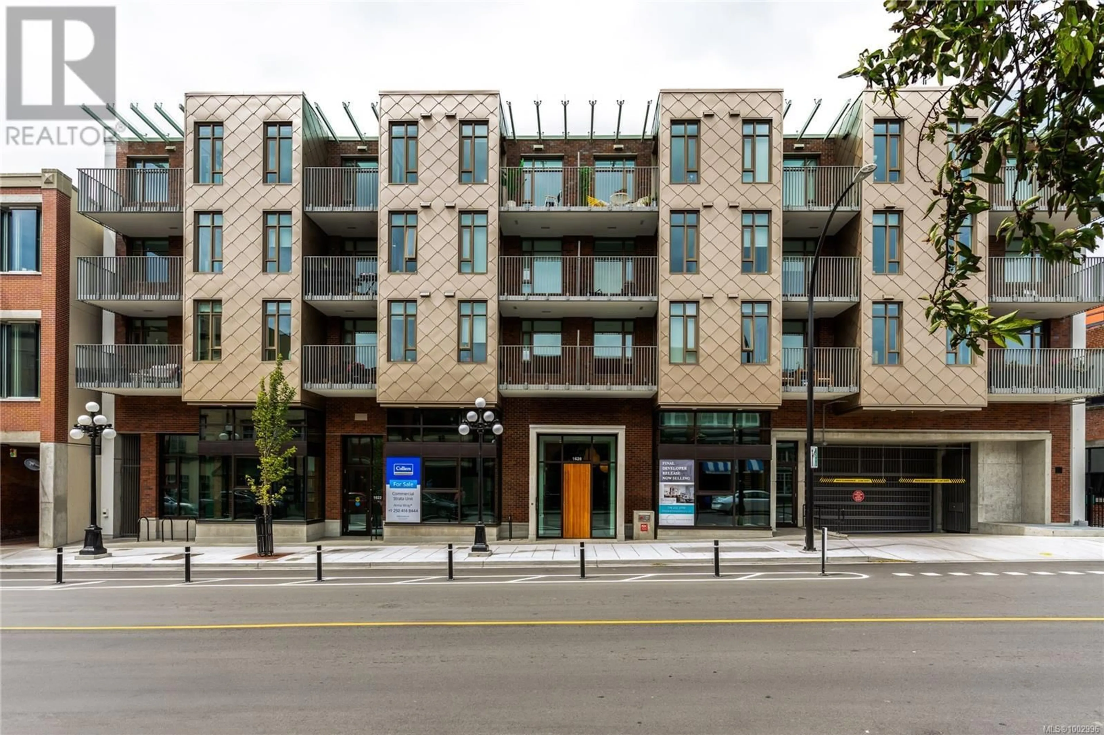 Unknown for 702 - 1628 STORE STREET, Victoria British Columbia V8W0H1