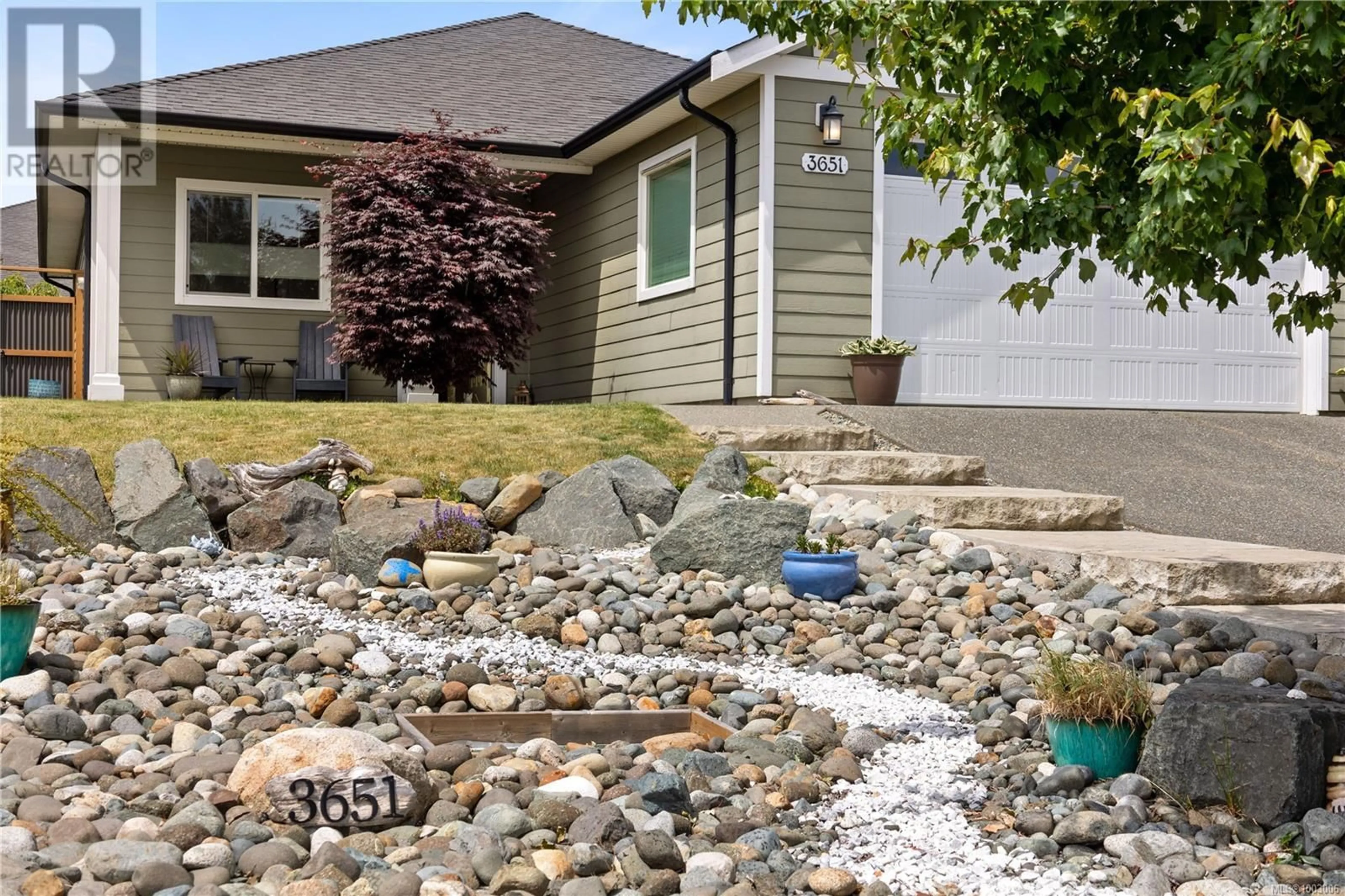 Home with vinyl exterior material, unknown for 3651 VERMONT PLACE, Campbell River British Columbia V9H1V3
