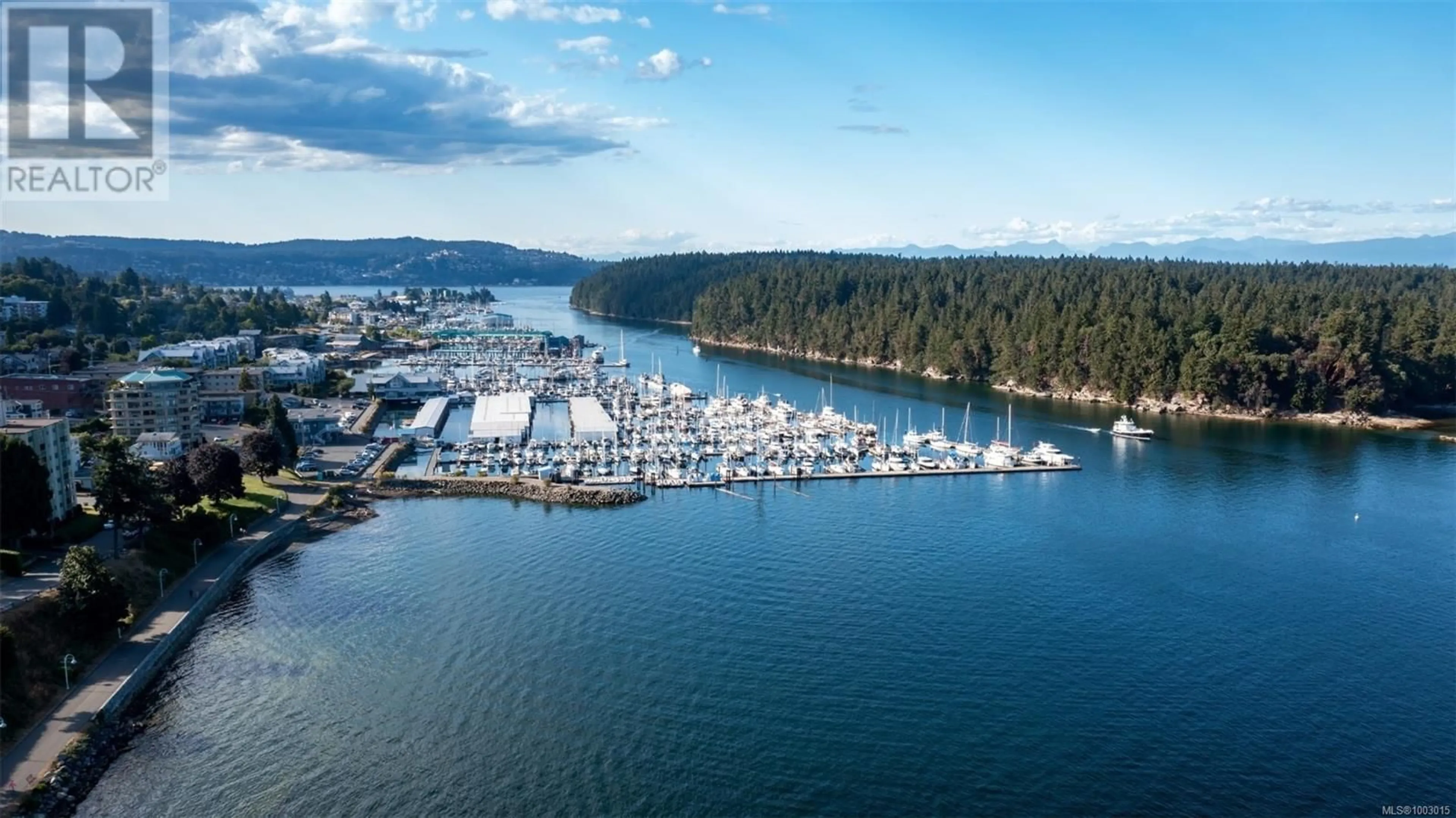 A pic from outside/outdoor area/front of a property/back of a property/a pic from drone, water/lake/river/ocean view for 401 - 360 STEWART AVENUE, Nanaimo British Columbia V9S4C4