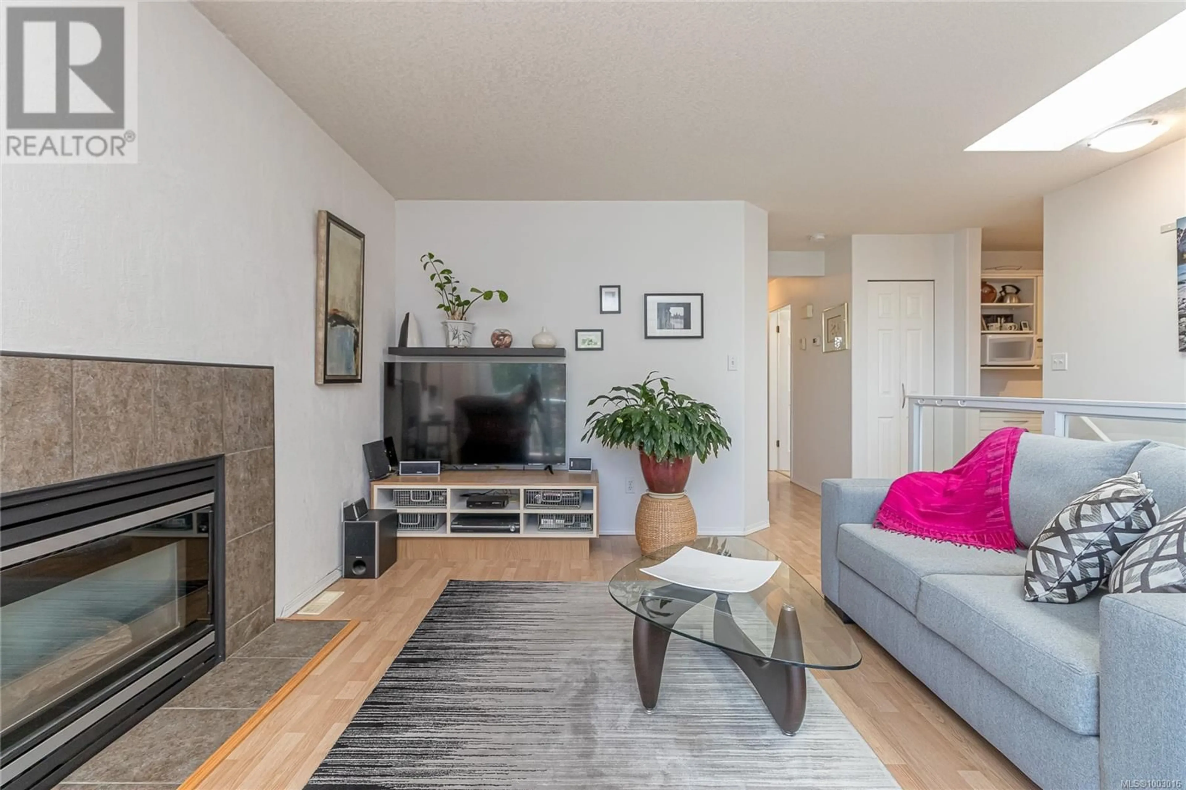 Living room with furniture, unknown for 3962 ROCK CITY ROAD, Nanaimo British Columbia V9T4Y8