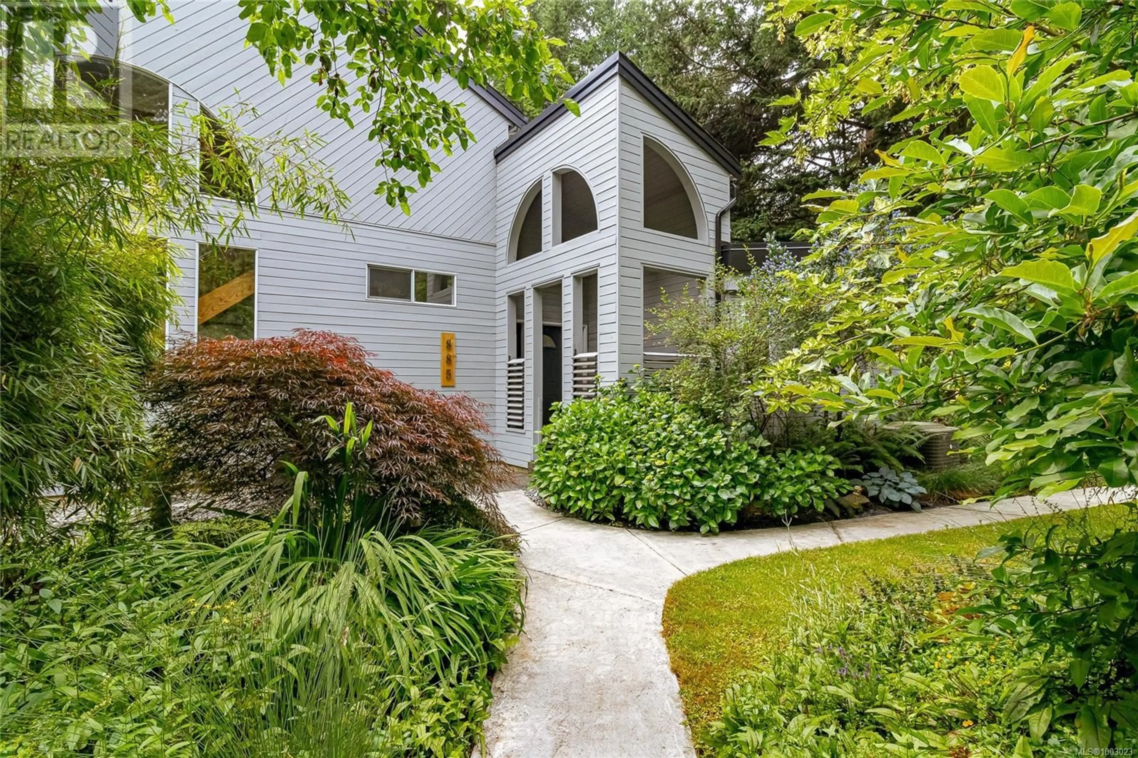 Unknown for 885 FALKIRK AVENUE, North Saanich British Columbia V8L5G8