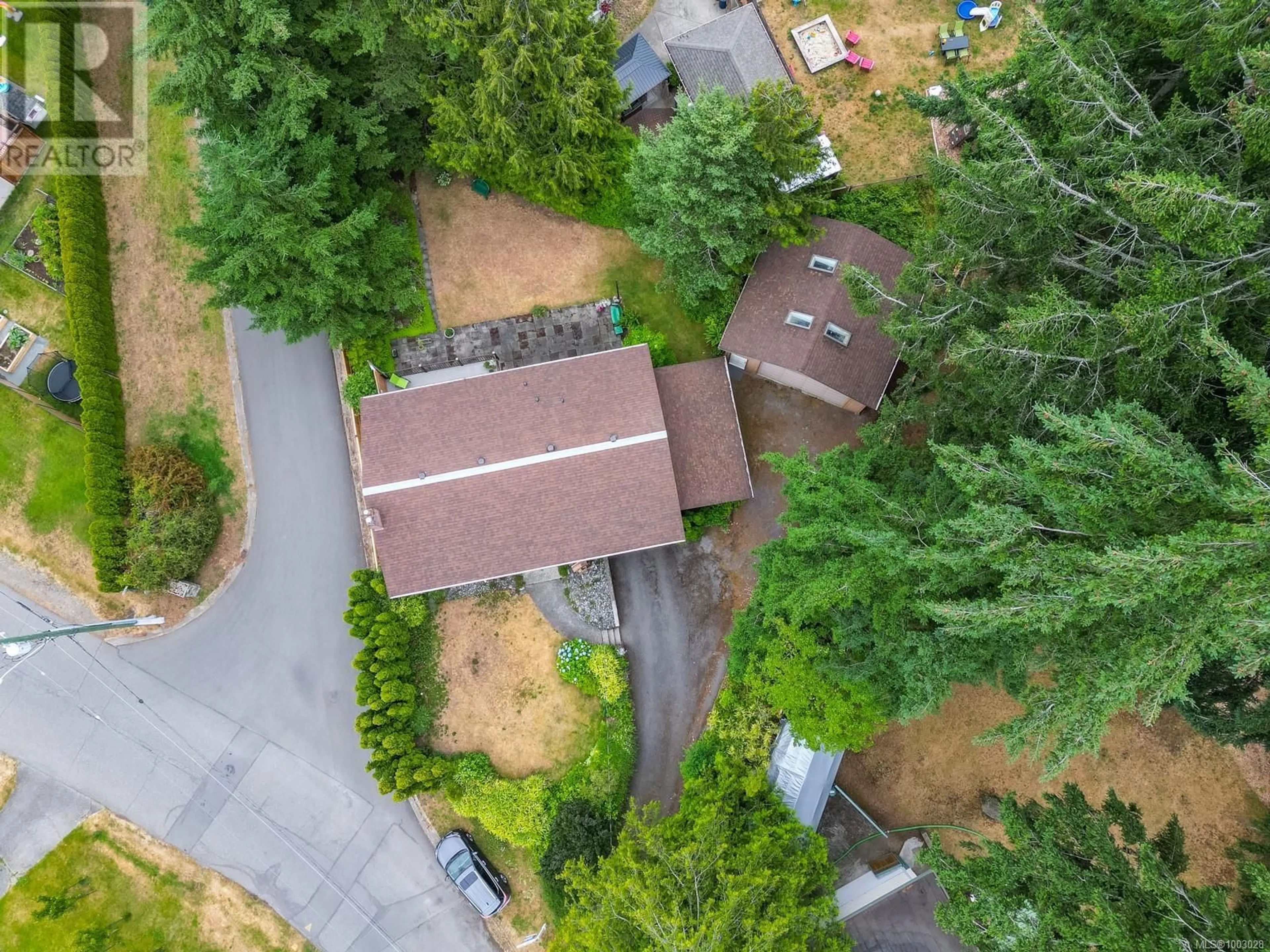 A pic from outside/outdoor area/front of a property/back of a property/a pic from drone, mountain view for 3129 CARRAN ROAD, Colwood British Columbia V9C2K5
