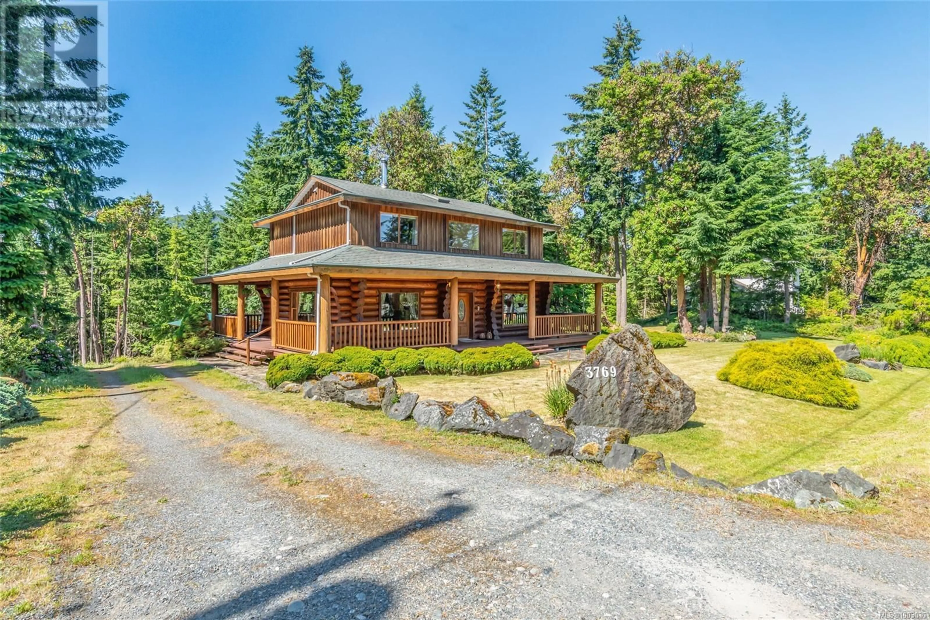 A pic from outside/outdoor area/front of a property/back of a property/a pic from drone, unknown for 3769 PANORAMA CRESCENT, Chemainus British Columbia V0R1K4