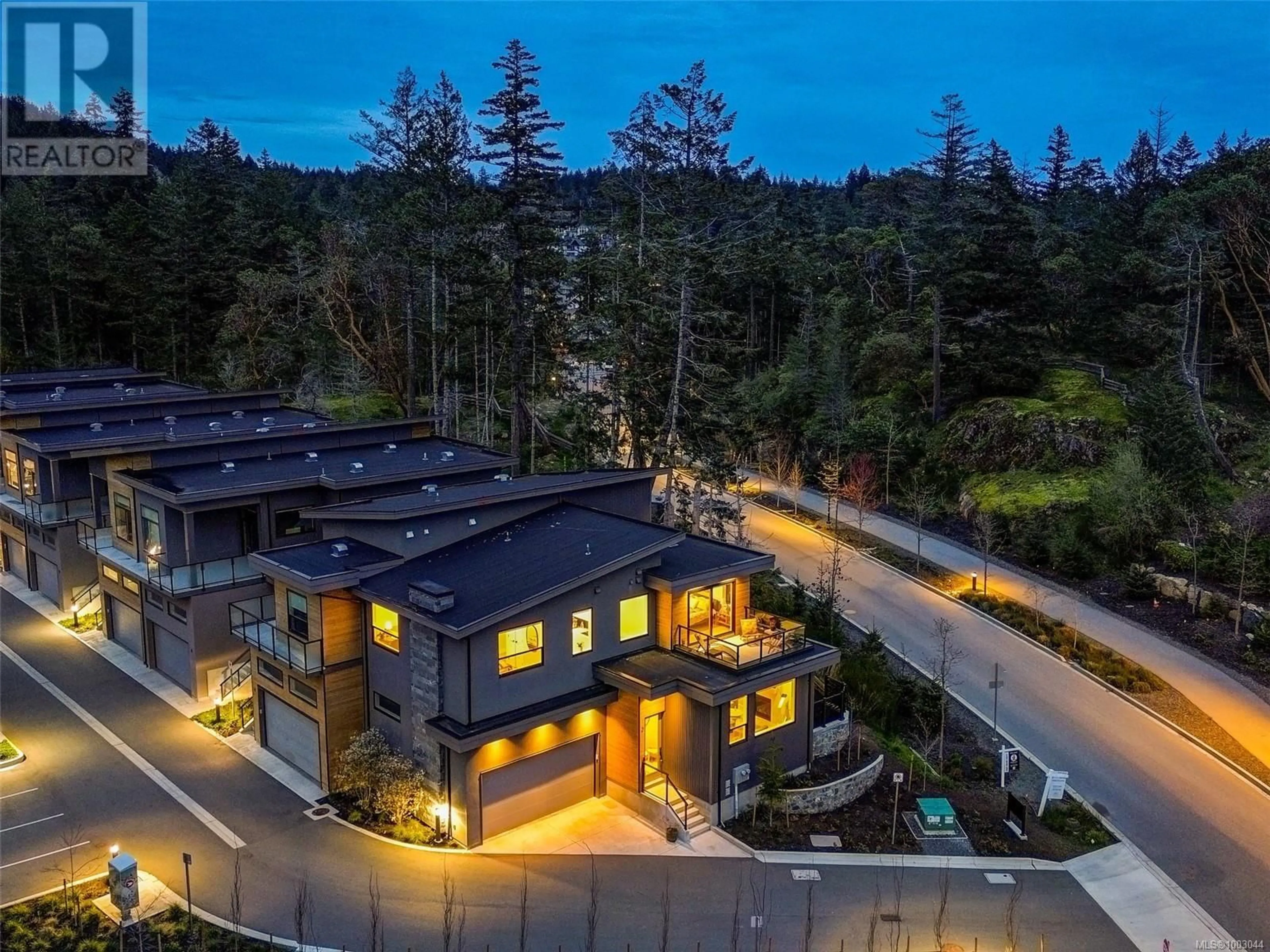 A pic from outside/outdoor area/front of a property/back of a property/a pic from drone, unknown for 2 - 3921 OLYMPIAN WAY, Colwood British Columbia V9C0T1