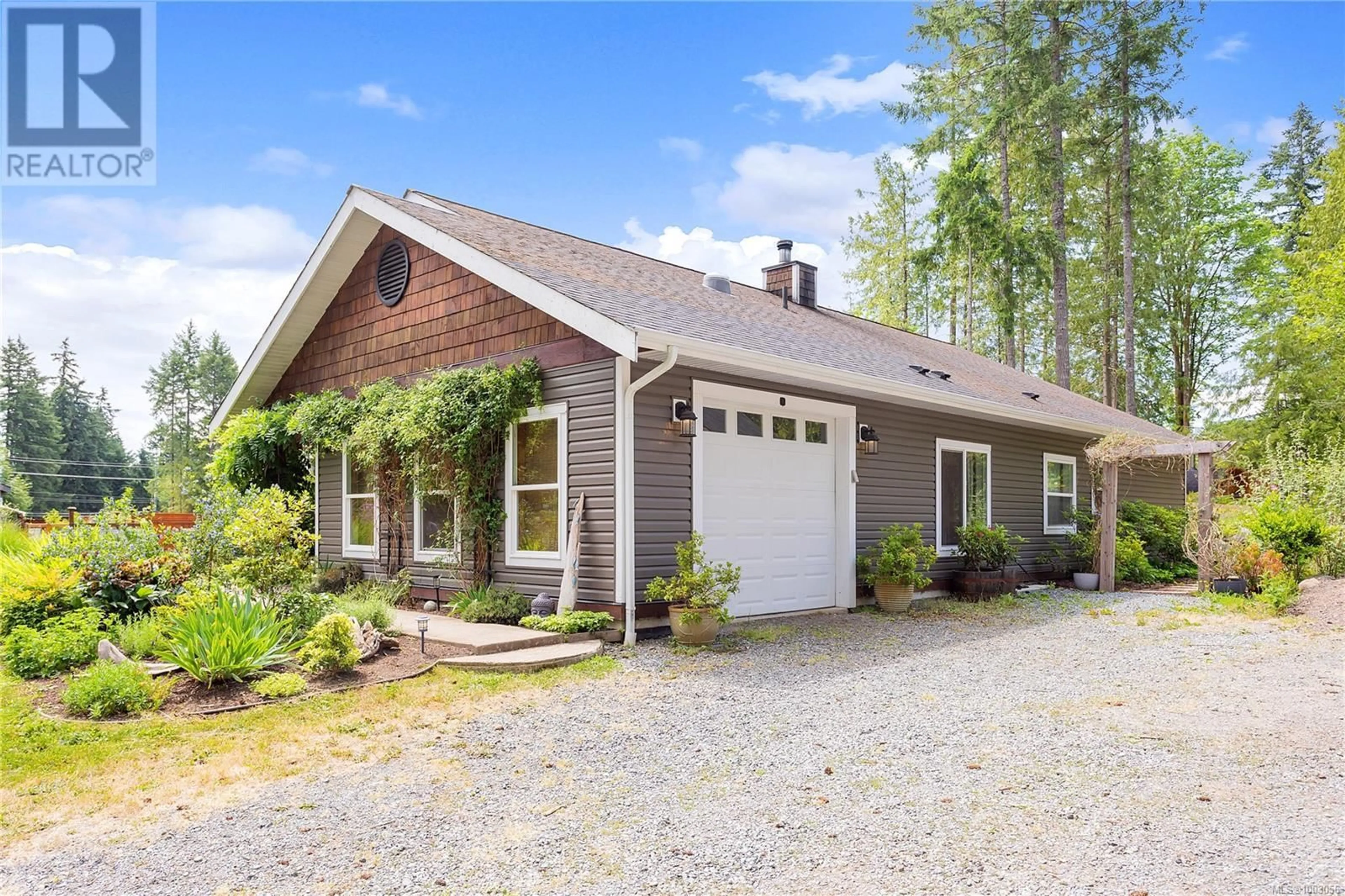 Home with vinyl exterior material, street for 2175 WARING ROAD, Nanaimo British Columbia V9X1T7