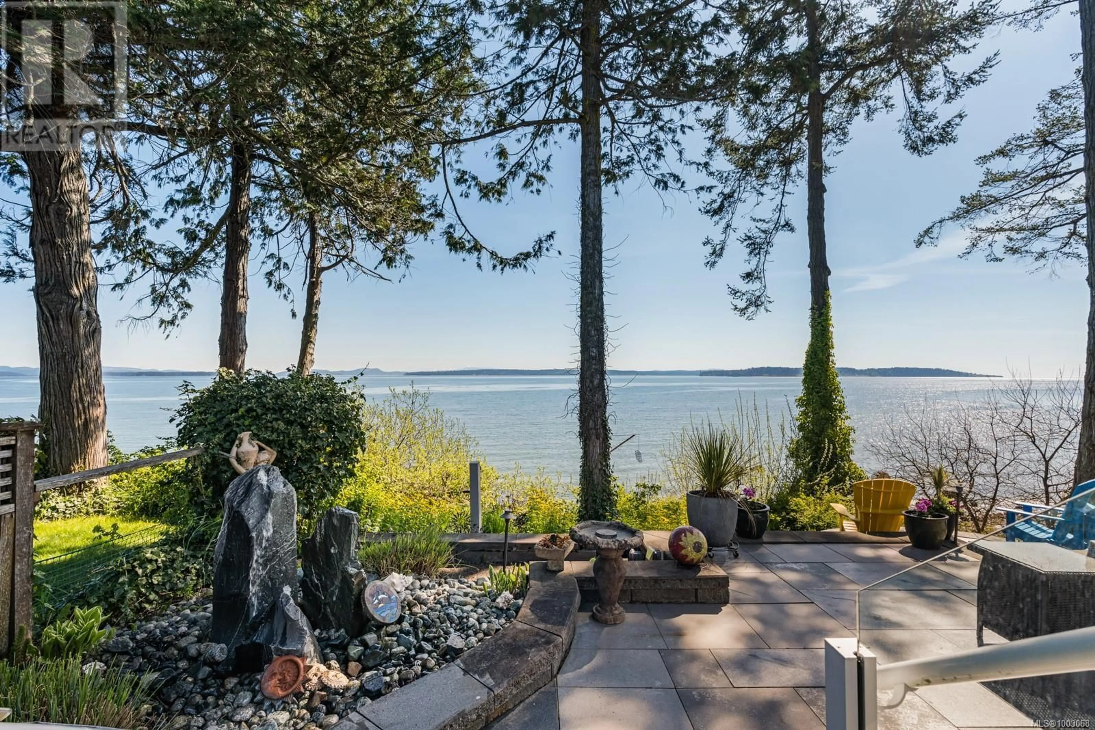 Patio, water/lake/river/ocean view for 9055 LOCHSIDE DRIVE, North Saanich British Columbia V8L1N1