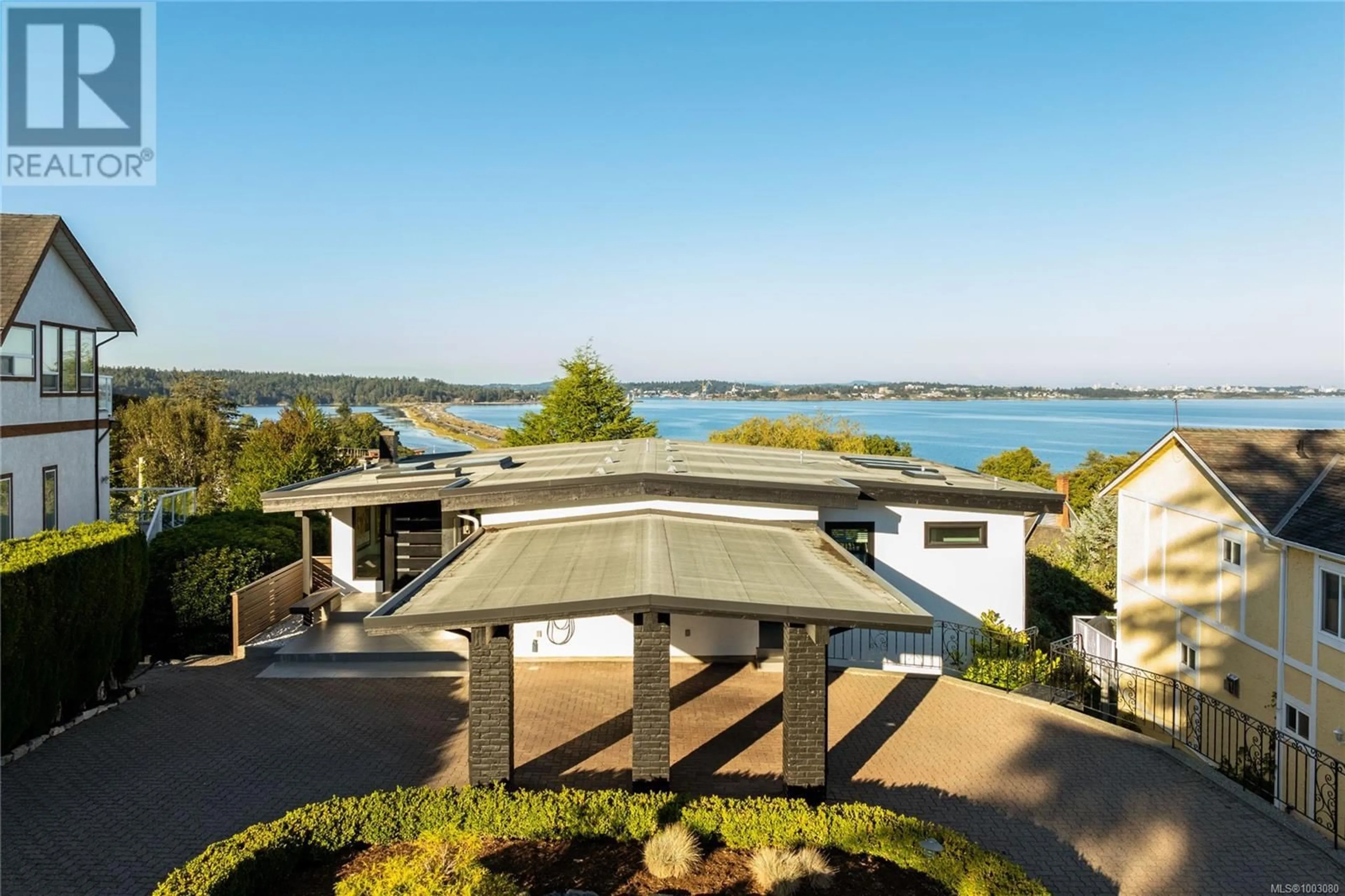 Patio, water/lake/river/ocean view for 3507 ALOHA AVENUE, Colwood British Columbia V9C1V9
