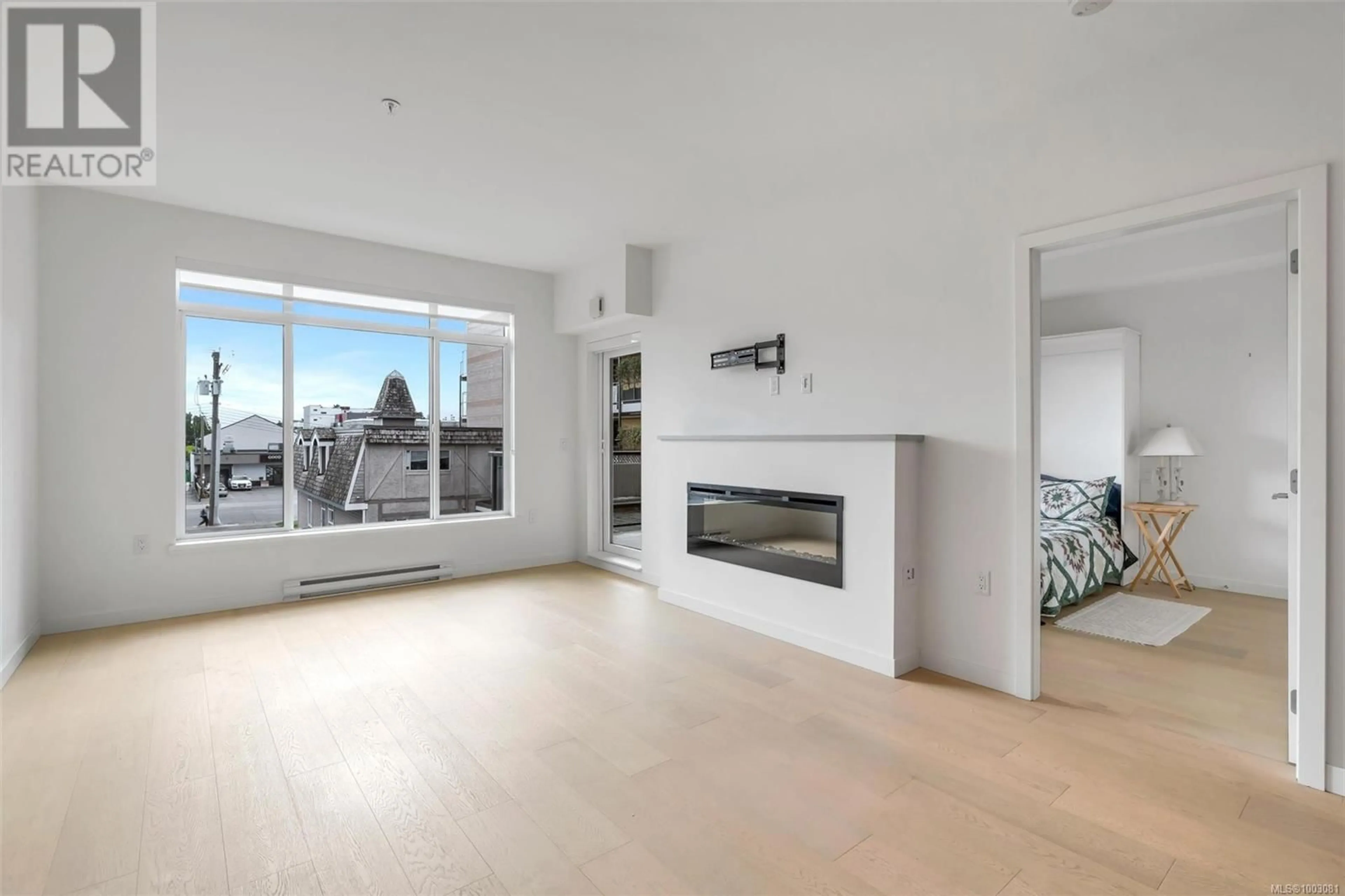 A pic of a room for 302 - 9775 FOURTH STREET, Sidney British Columbia V8L2Z8