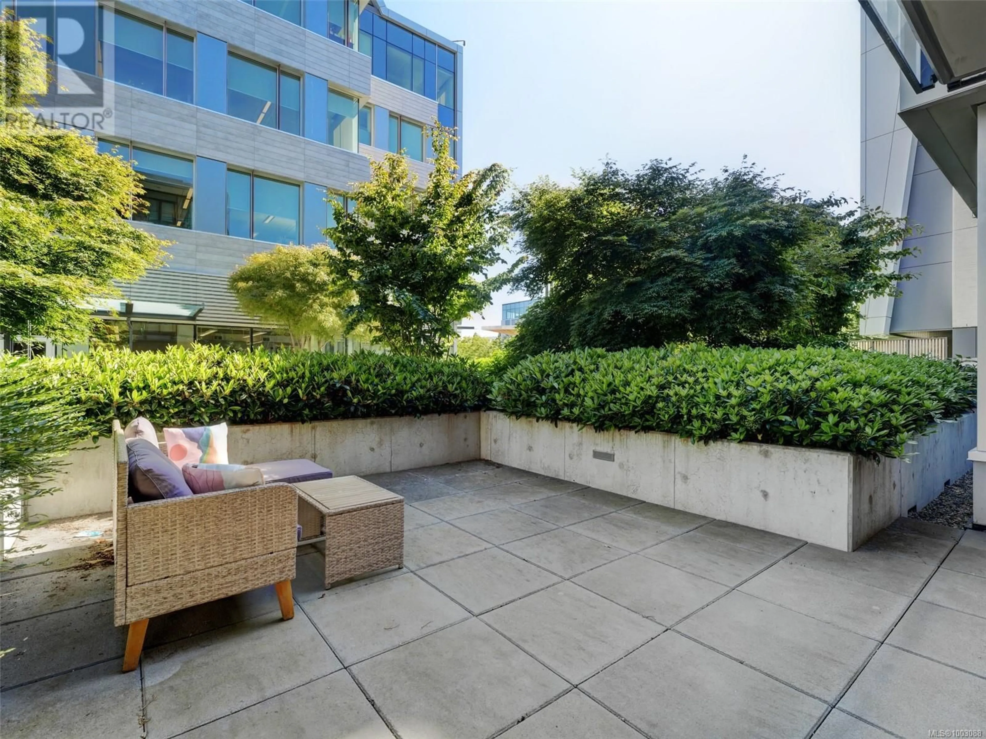 Patio, unknown for 104 - 530 MICHIGAN STREET, Victoria British Columbia V8V0G2