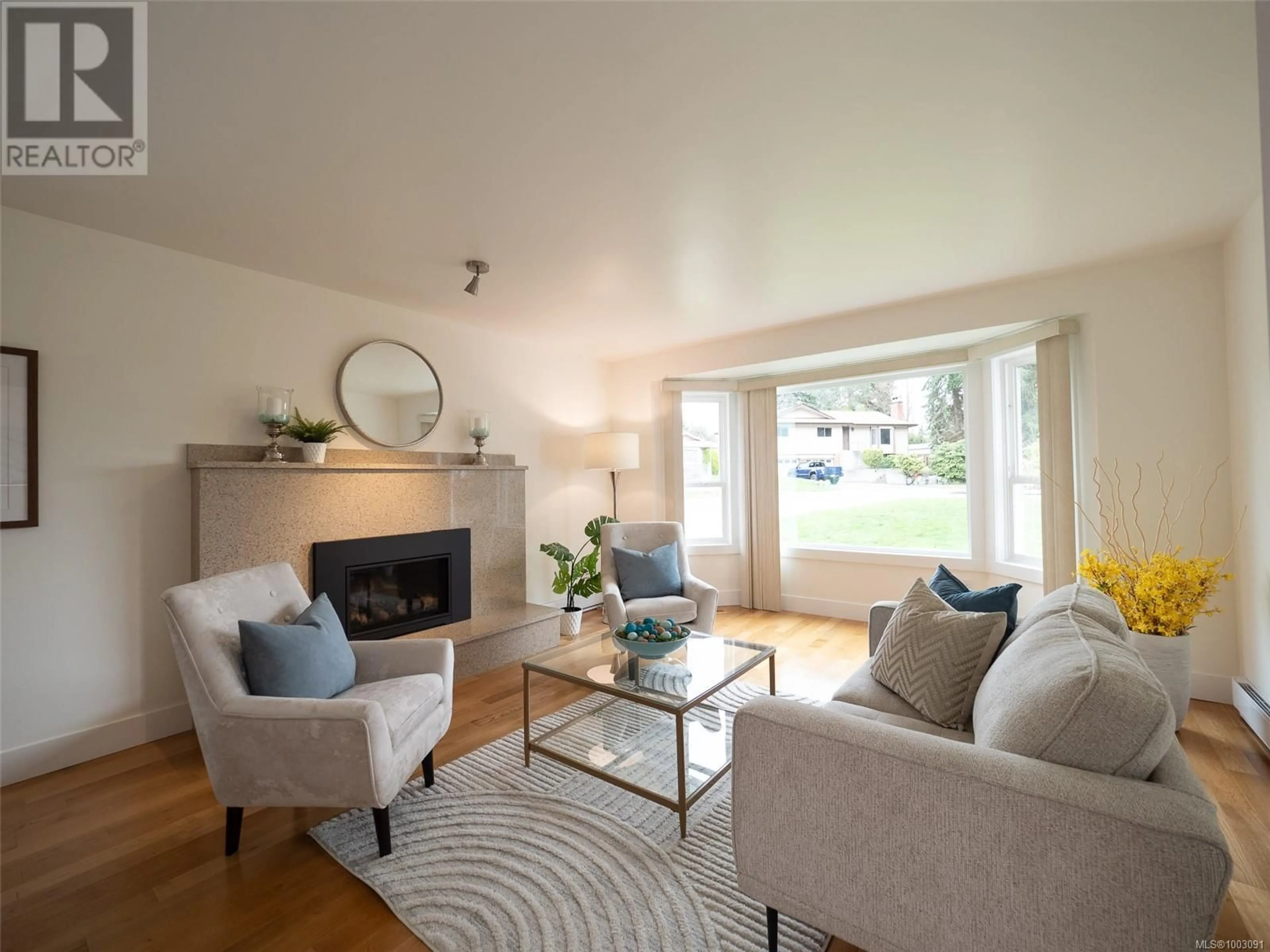 Living room with furniture, unknown for 1813 PASTEL CRESCENT, Central Saanich British Columbia V8M1N6