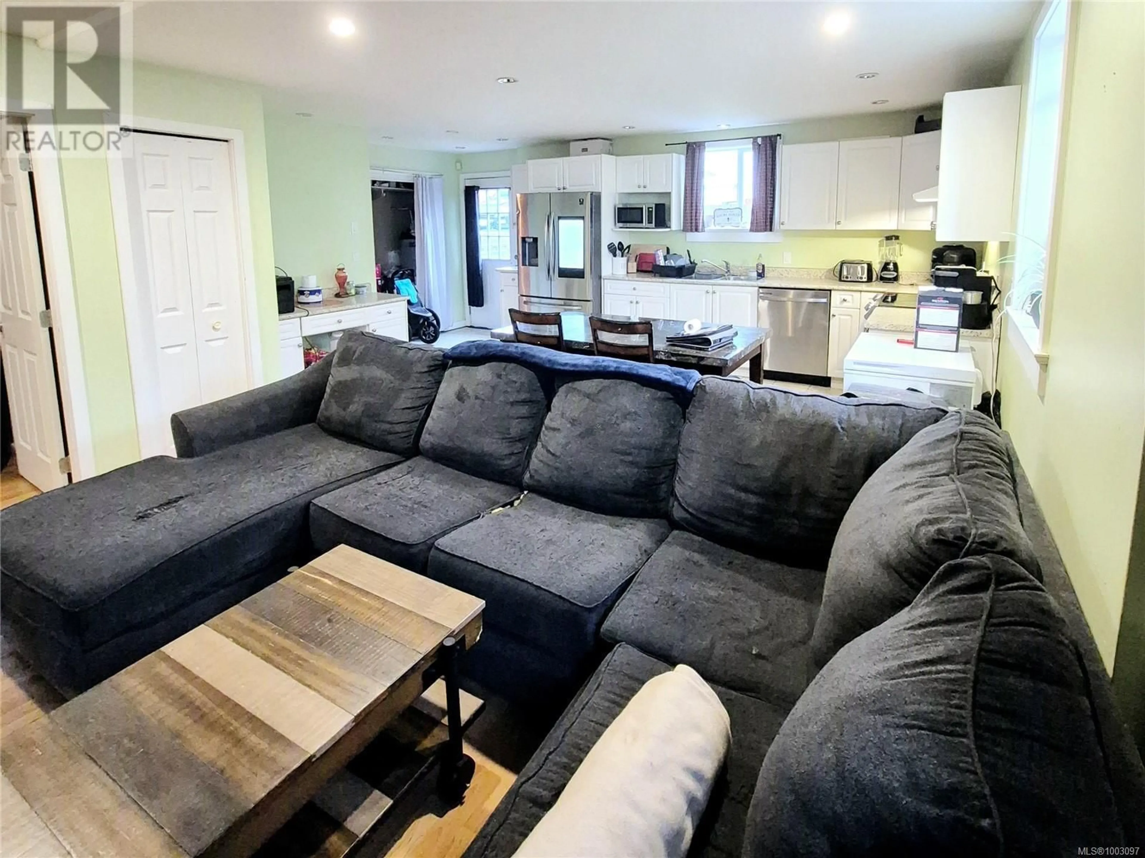 Living room with furniture, unknown for 610 NICOL STREET, Nanaimo British Columbia V9R4T9