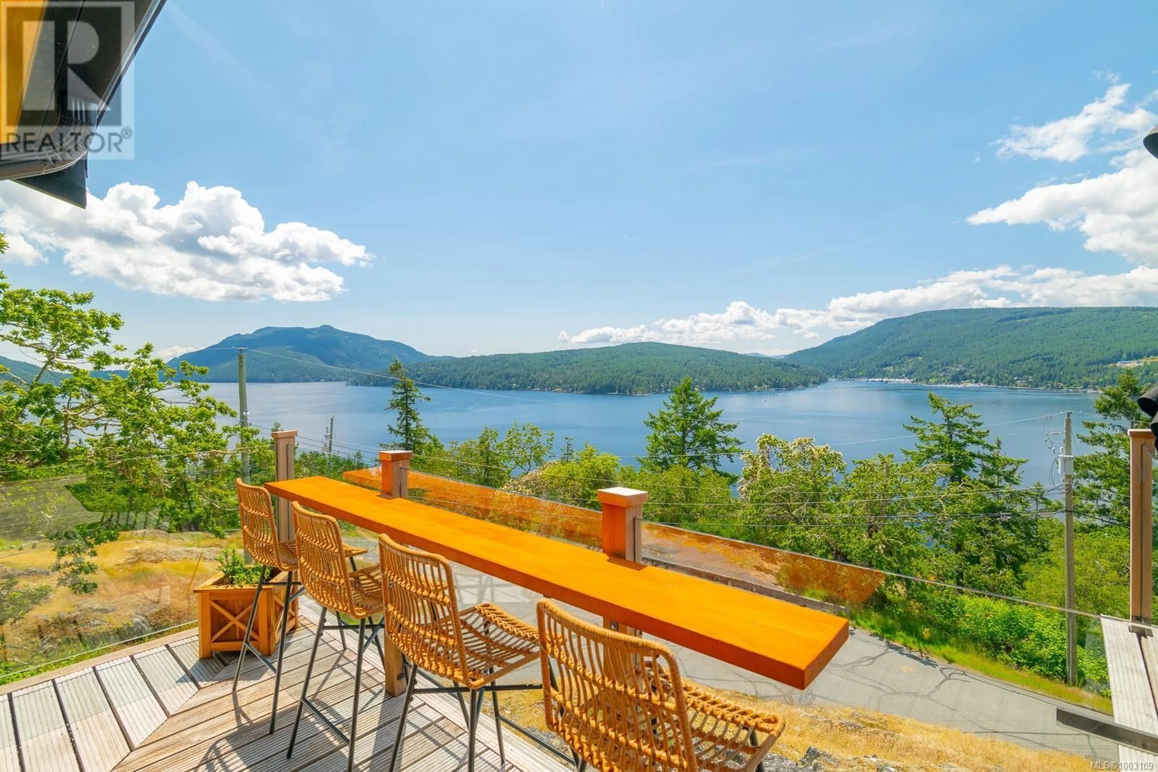 Patio, water/lake/river/ocean view for 543 BAYVIEW PLACE, Duncan British Columbia V9L5X7