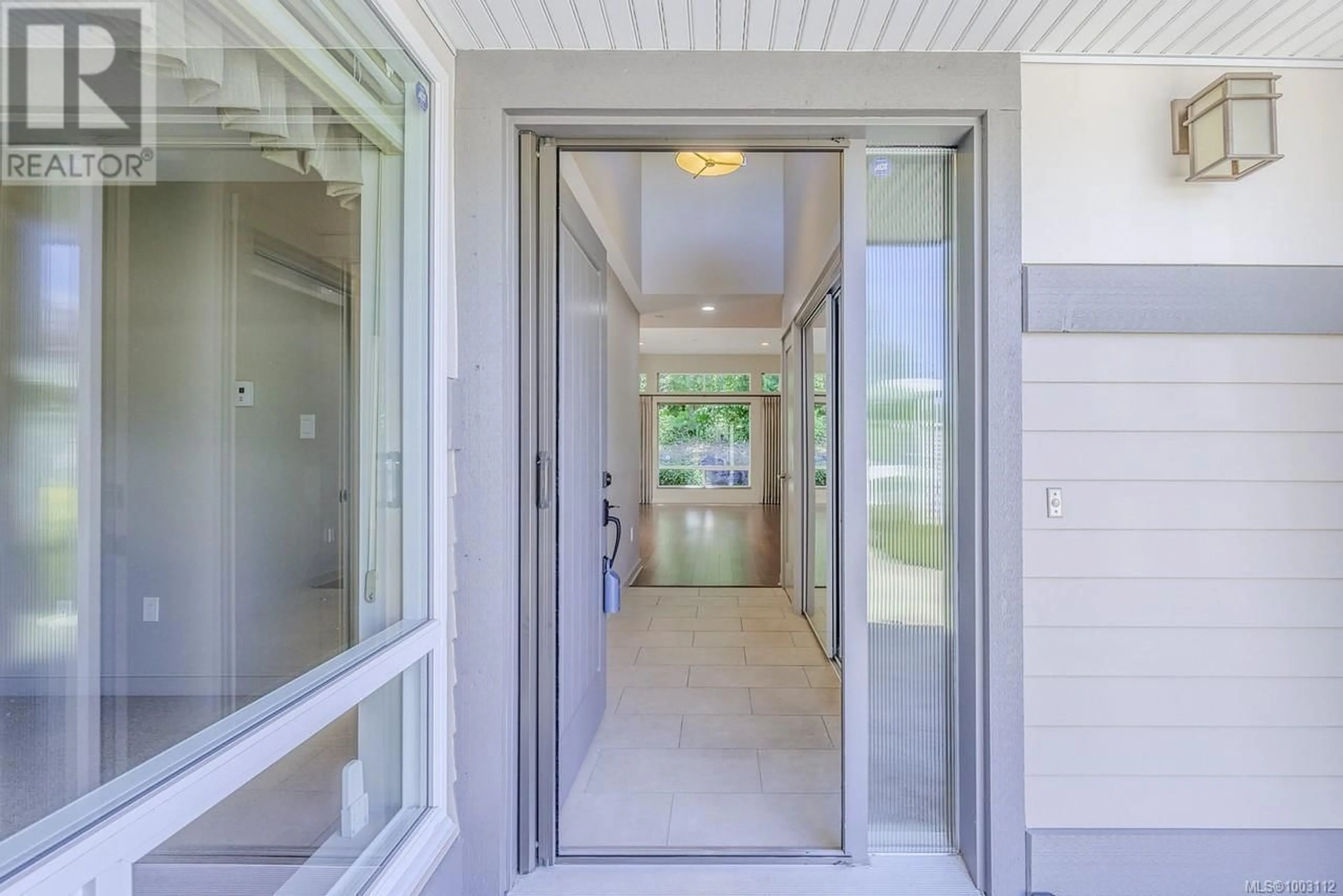 Indoor entryway for 44 - 500 CORFIELD STREET, Parksville British Columbia V9P0A8