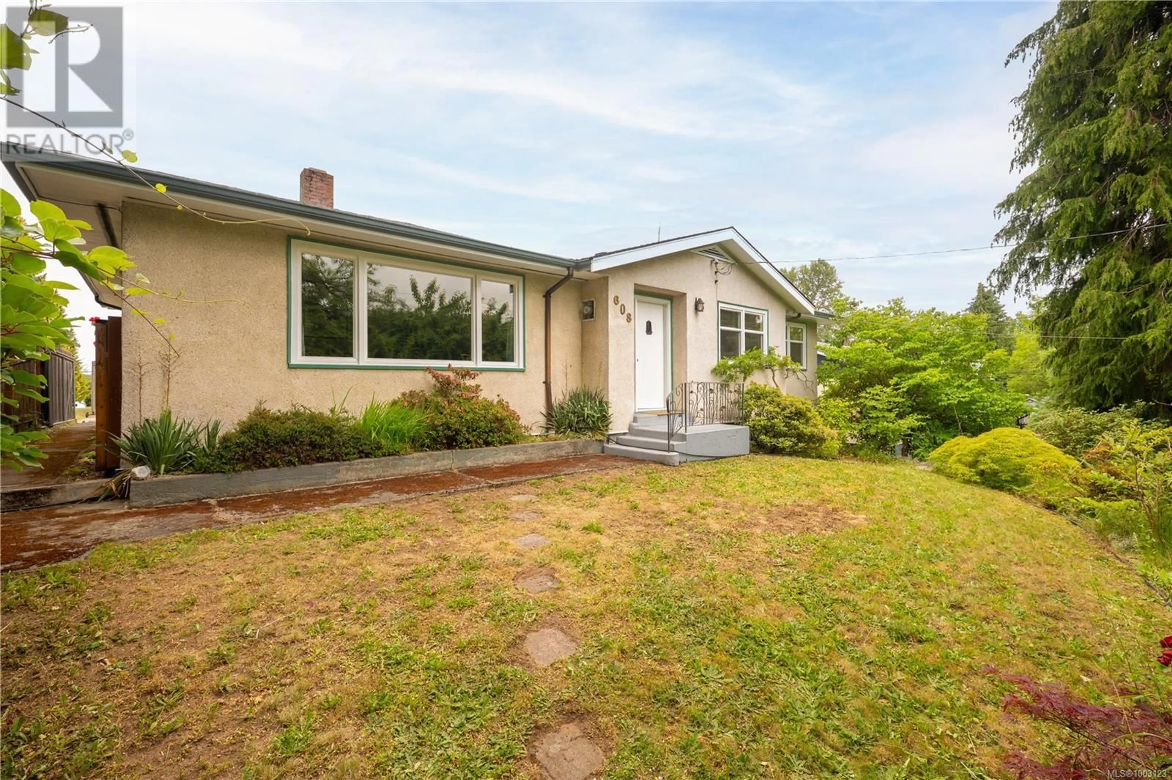 Home with vinyl exterior material, unknown for 608 BRUCE AVENUE, Nanaimo British Columbia V9R3Y7