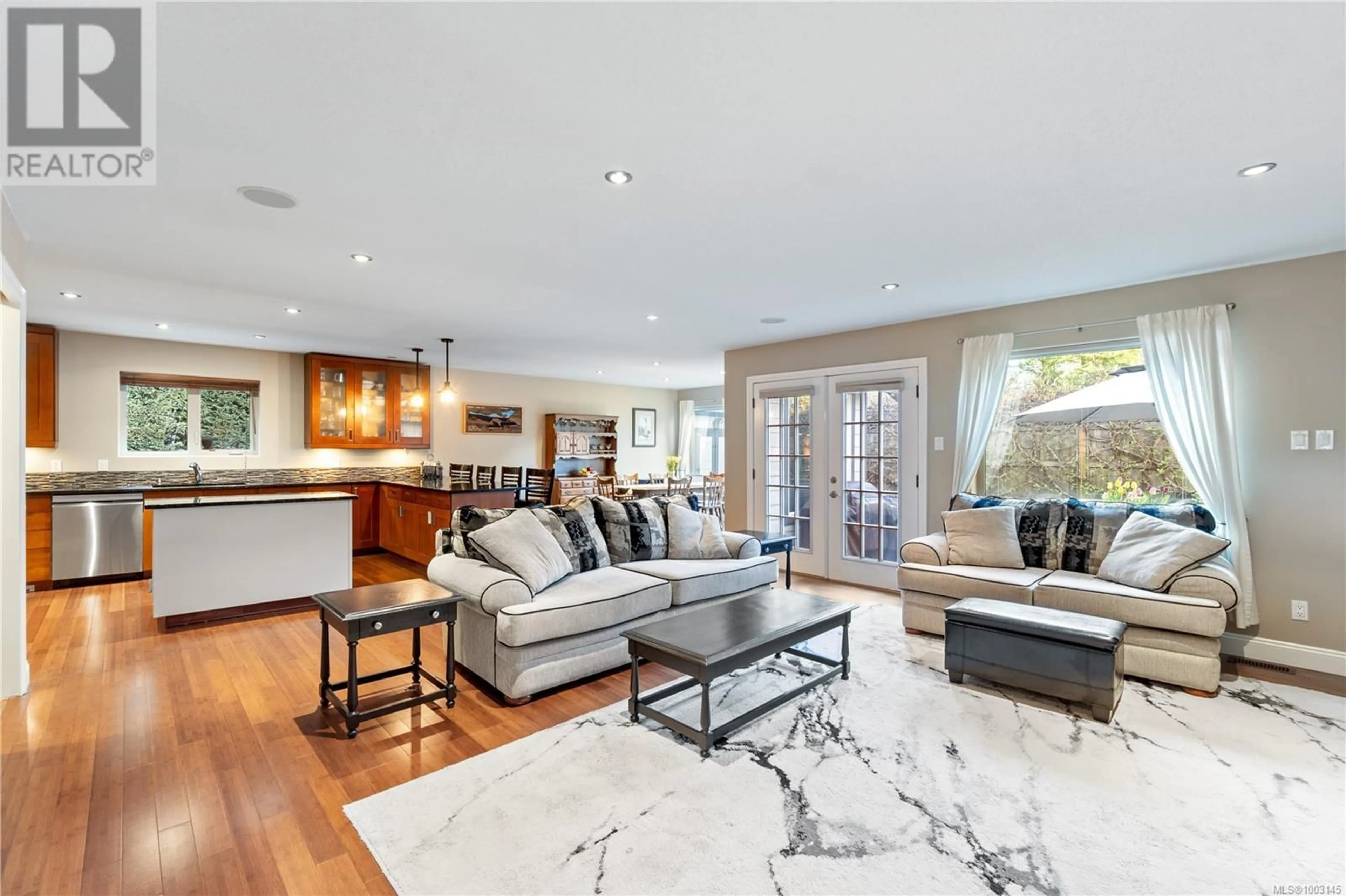 Living room with furniture, unknown for 490 CHESTER ROAD, Qualicum Beach British Columbia V9K1C1