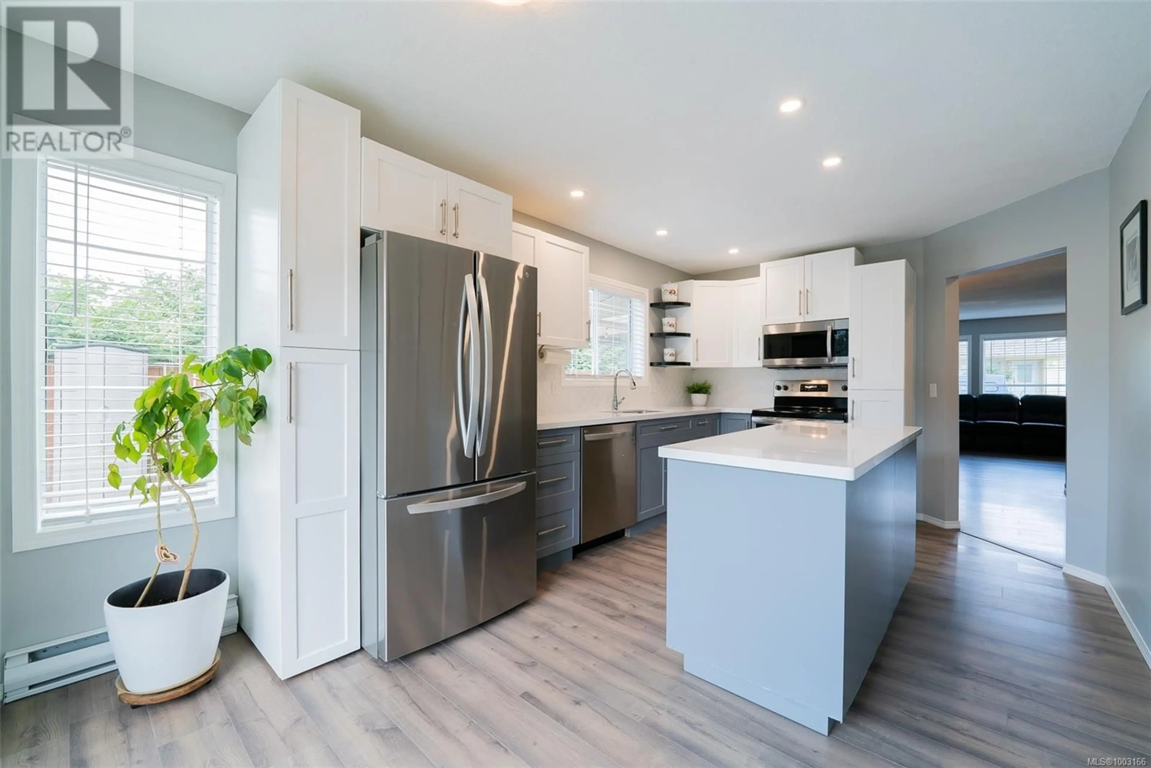 Open concept kitchen, unknown for 9 - 4750 UPLANDS DRIVE, Nanaimo British Columbia V9T5V1