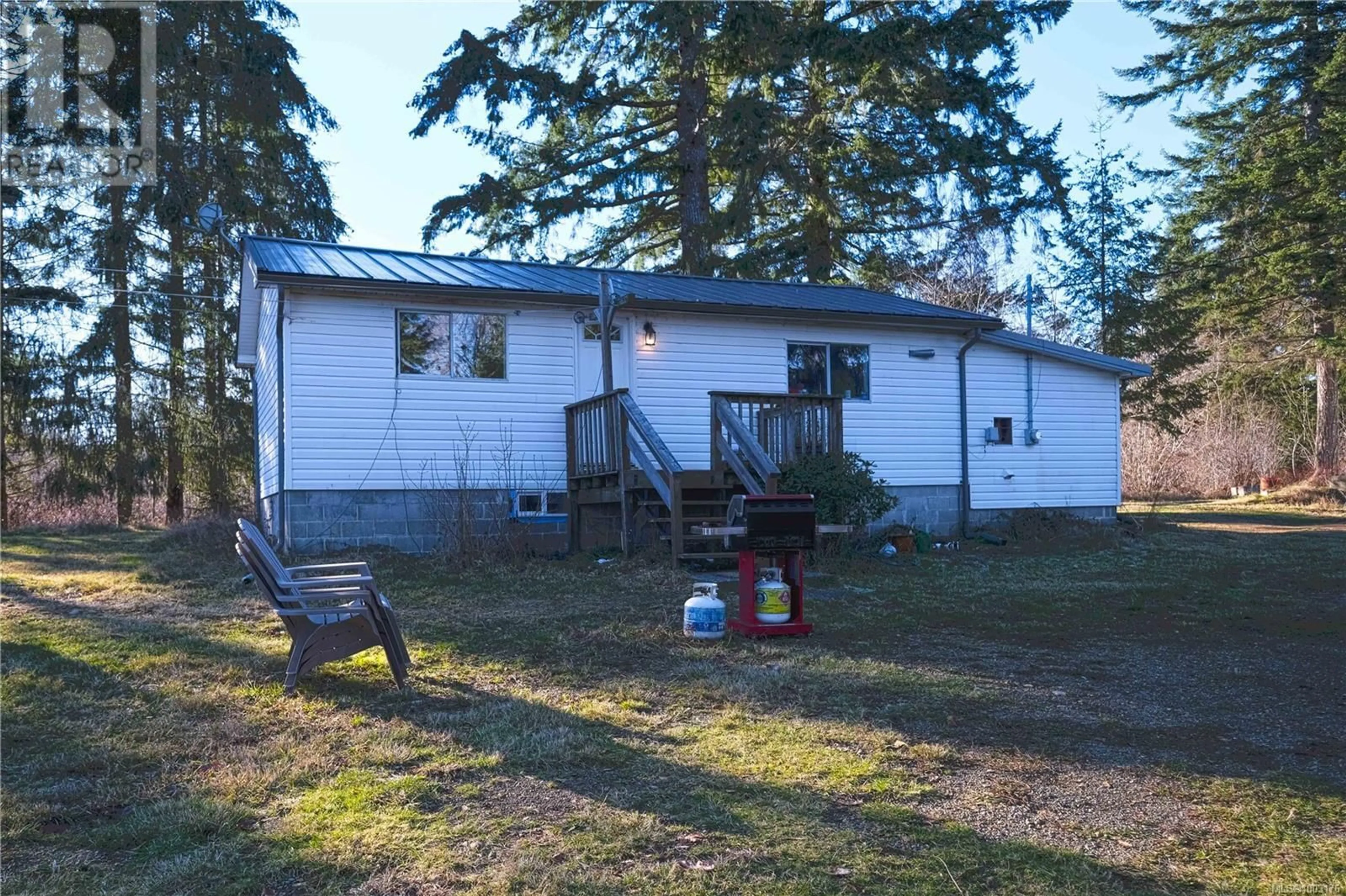 Patio, unknown for 3666 MACAULAY ROAD, Oyster River British Columbia V9J1C7
