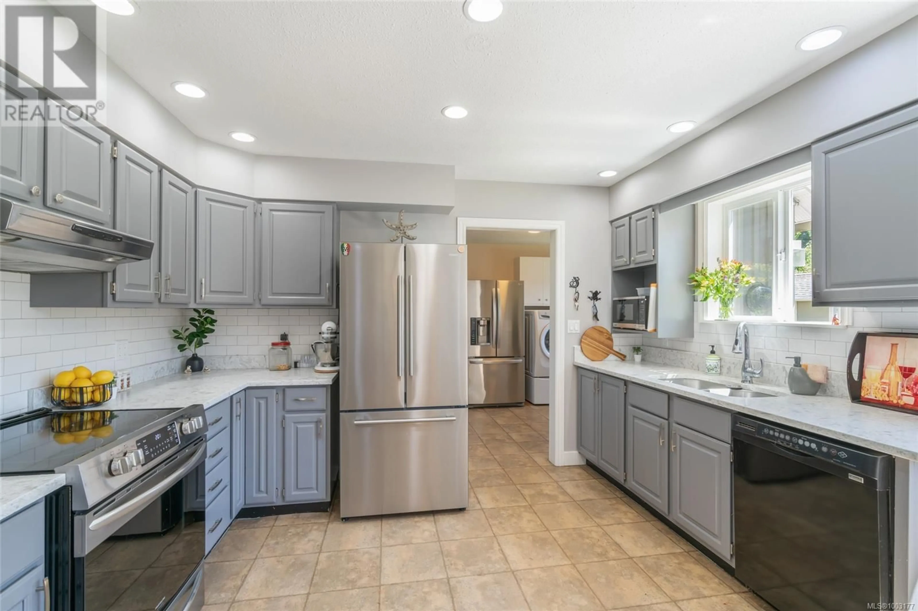 Open concept kitchen, ceramic/tile floor for 1800 CRAIG DRIVE, Nanoose Bay British Columbia V0R2R0