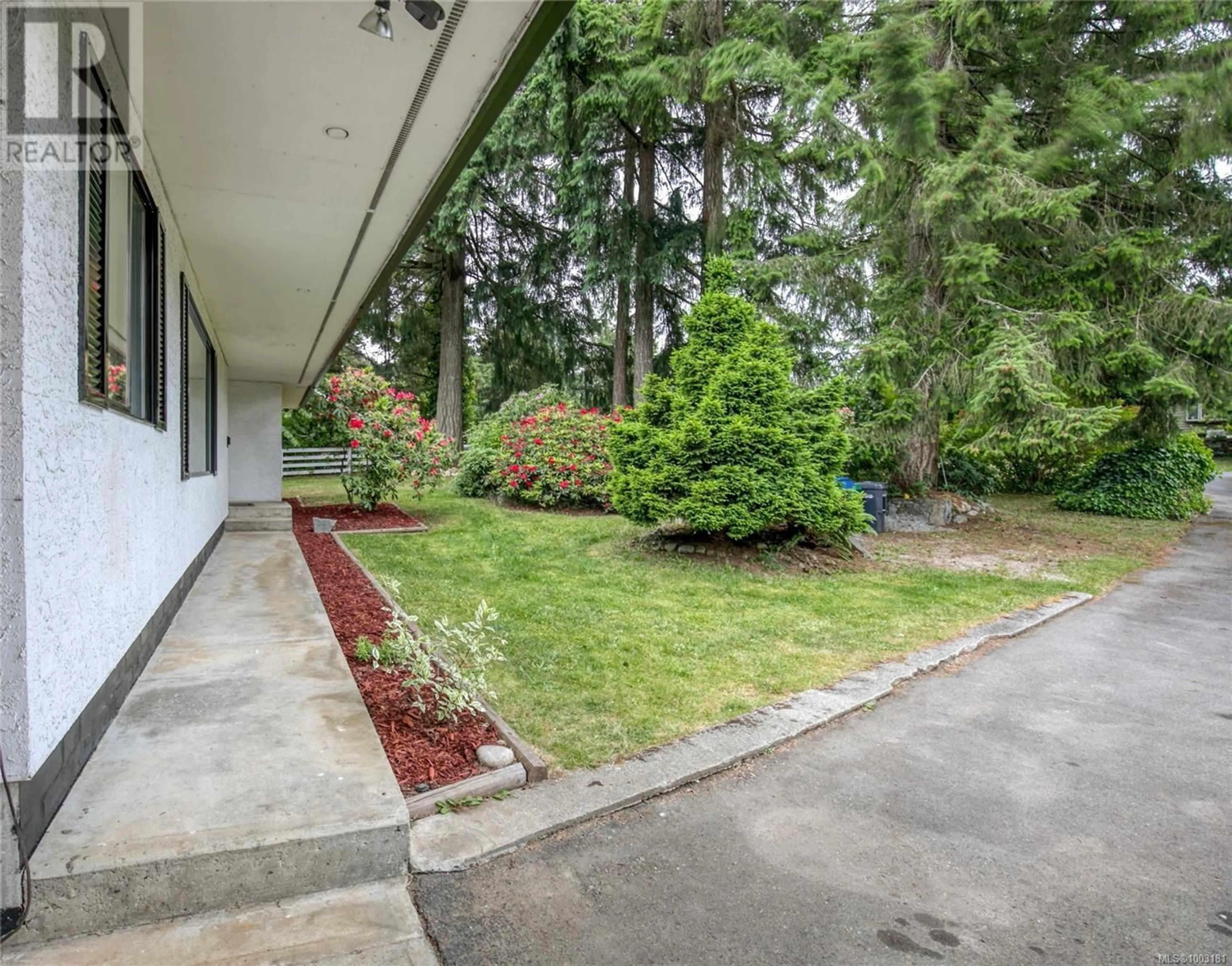 Patio, unknown for 5226 BURNHAM CRESCENT, Nanaimo British Columbia V9T2H9
