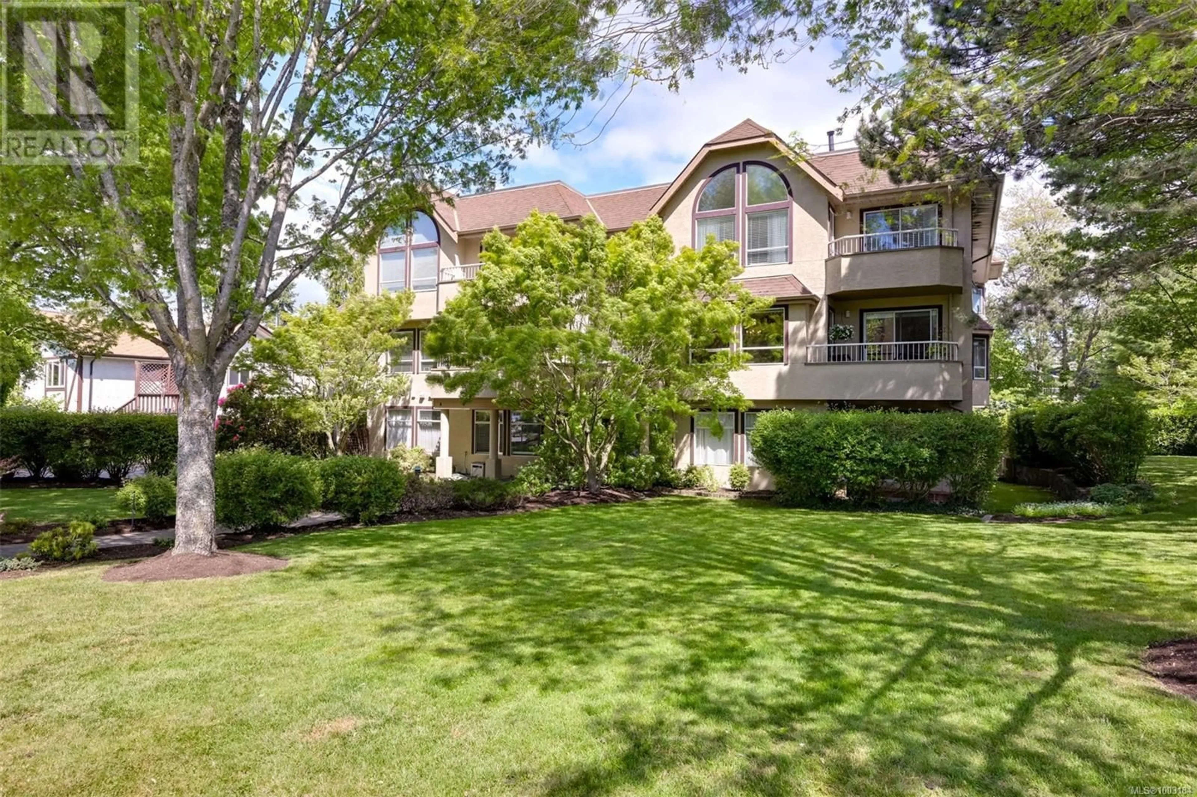 Unknown for 205 - 3263 ALDER STREET, Saanich British Columbia V8X1P3