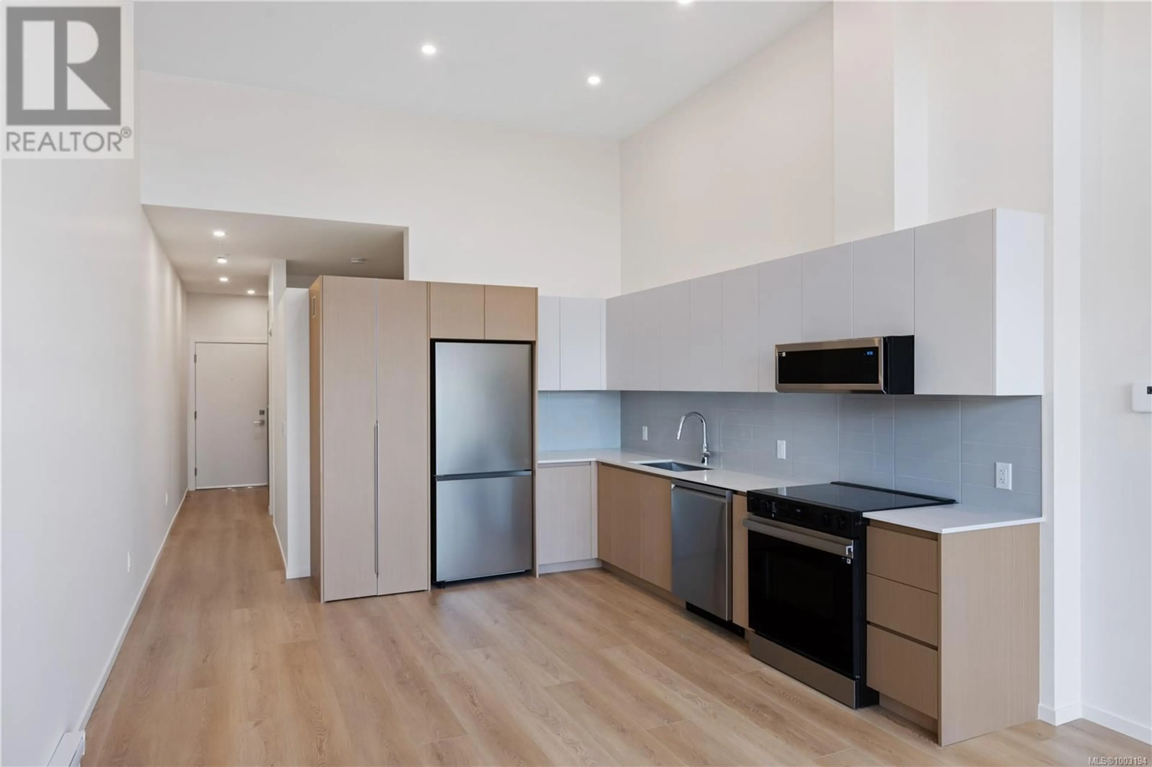 Standard kitchen, wood/laminate floor for 207 - 2374 OAKVILLE AVENUE, Sidney British Columbia V8L1V5