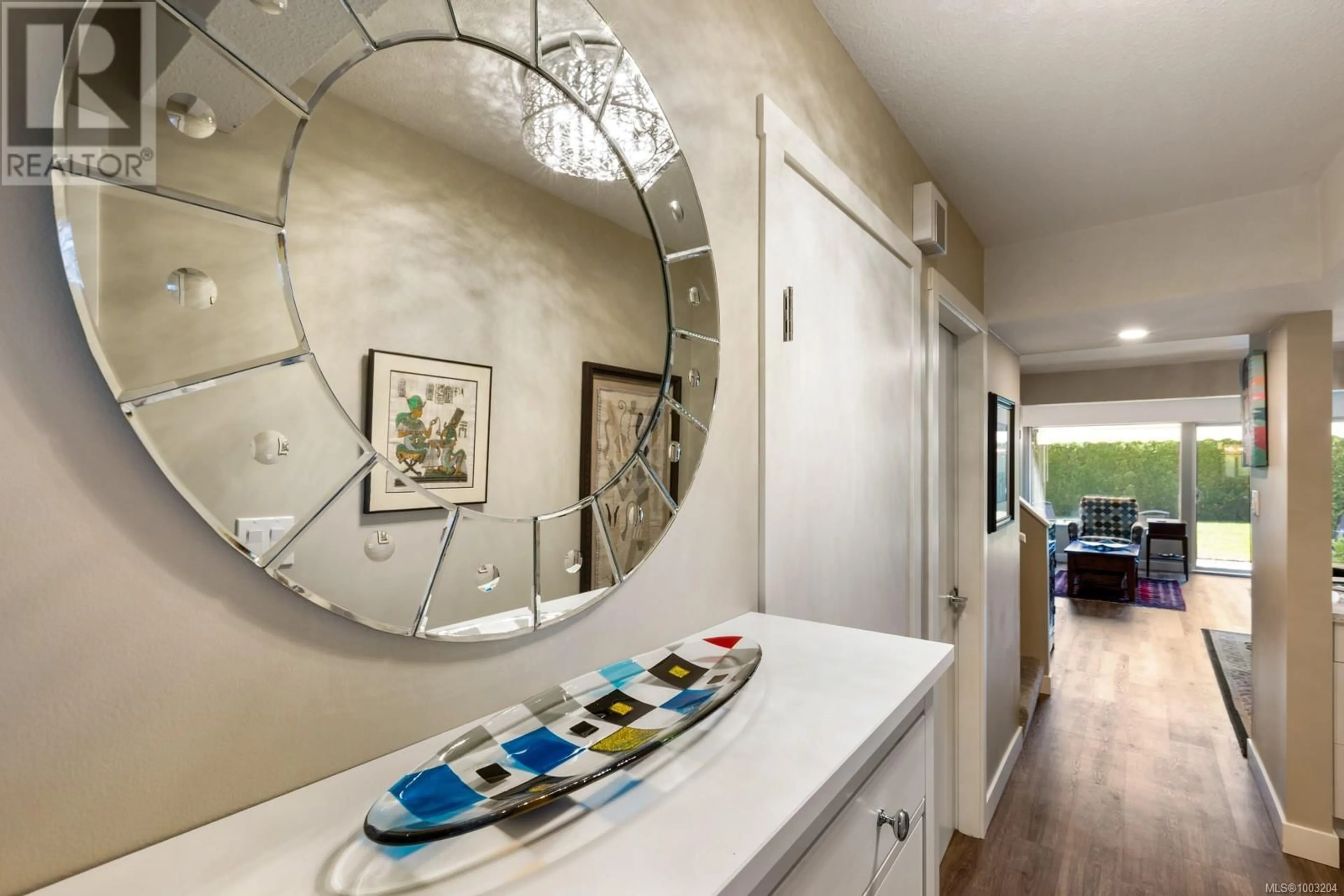 Indoor entryway for 101 - 1537 NOEL AVENUE, Comox British Columbia V9M3H8